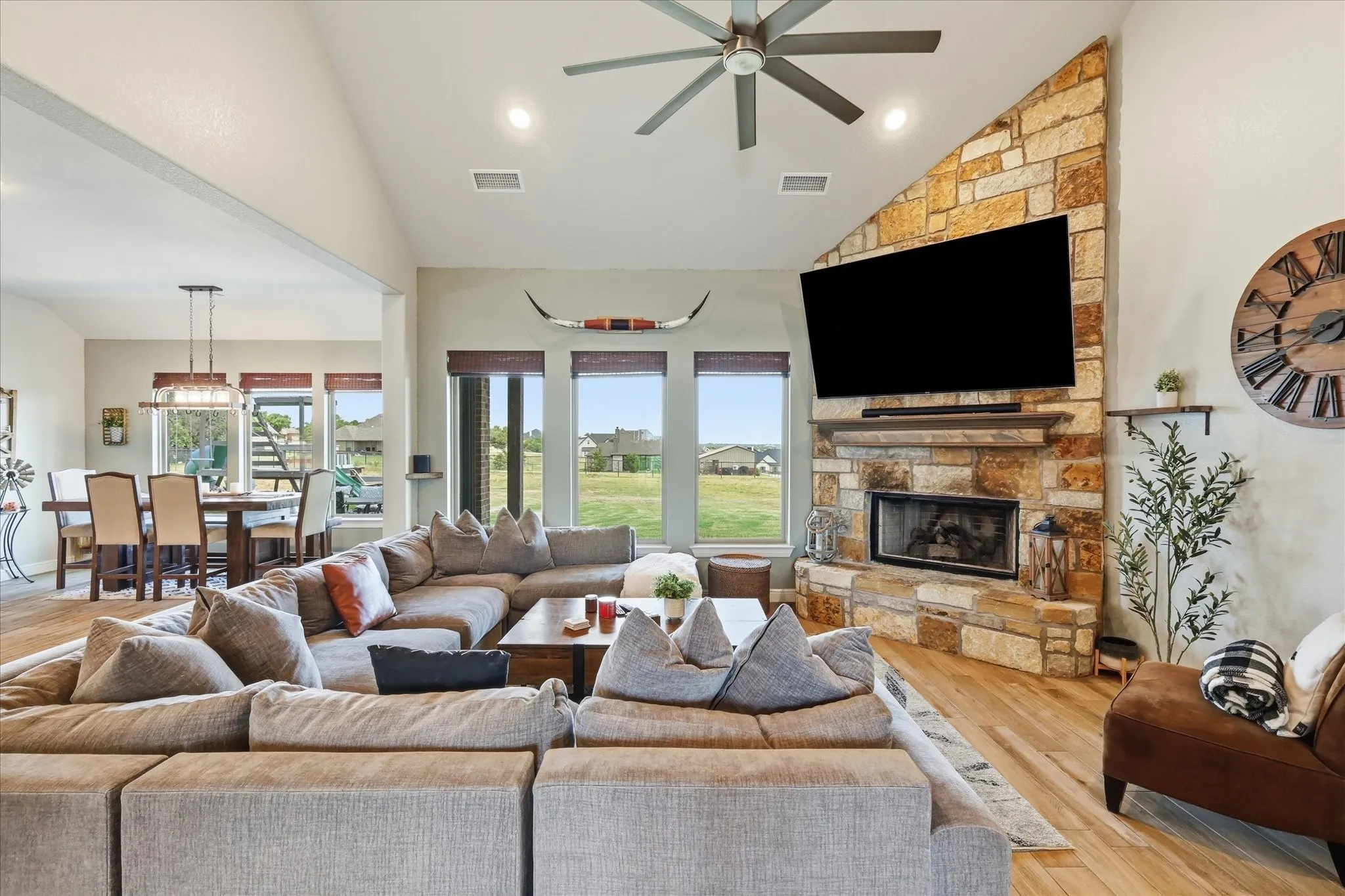Single Family Residence For Sale in Parker County , 6929 Veal Station Road, Weatherford, Texas 76085, 4 Bedroom, 3 Bathroom, 3 Garage spaces, 2,328 Sqft, built in 2020, mls#21318410, Real Estate Agent in Weatherford, Homes For Sale in Parker county, Homes For Sale in Weatherford, Realtor in Weatherford Texas, Real Estate Brokerage Independent Realty Texas, Luminita Cordes Realtor