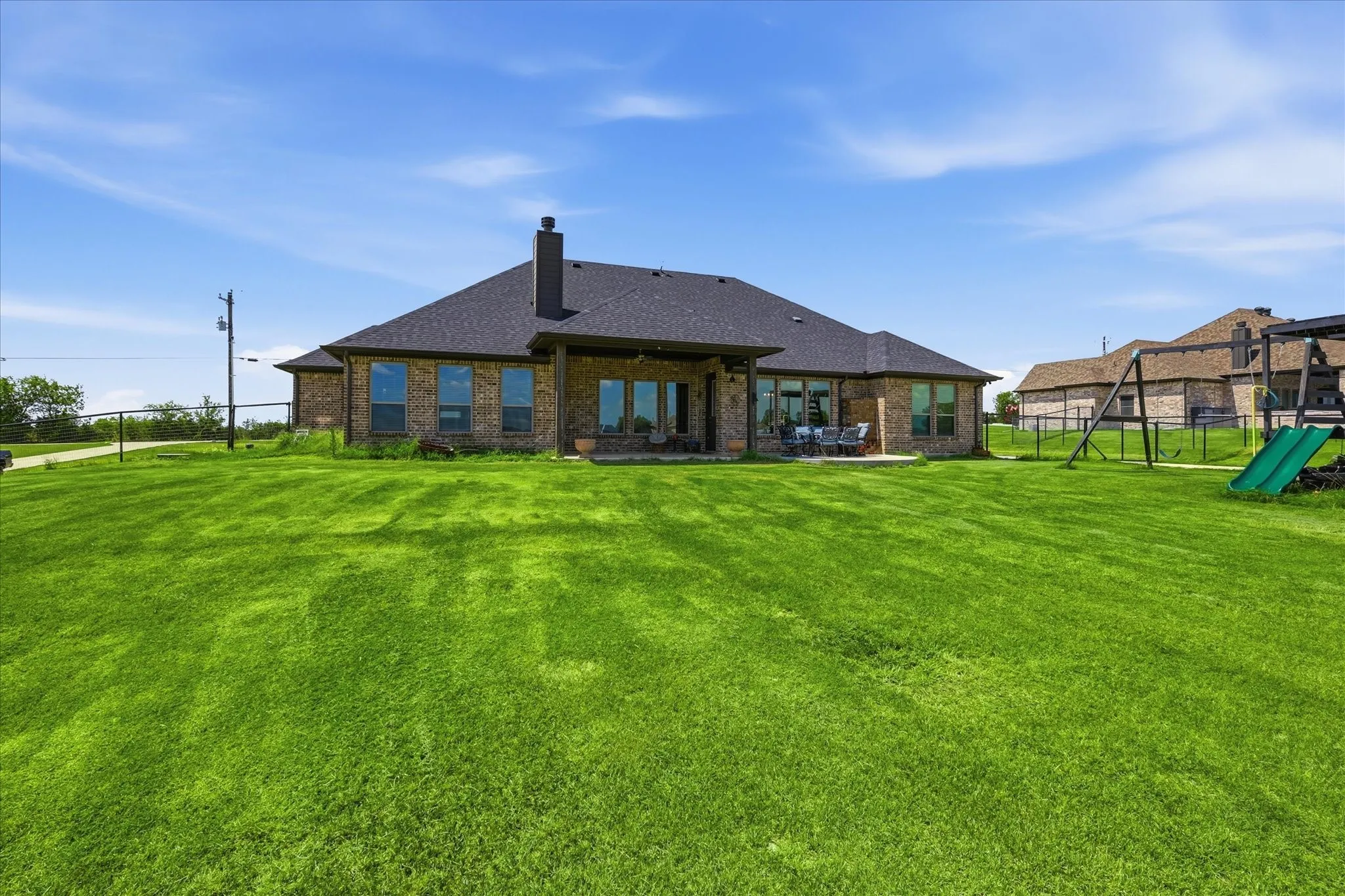 Single Family Residence For Sale in Parker County , 6929 Veal Station Road, Weatherford, Texas 76085, 4 Bedroom, 3 Bathroom, 3 Garage spaces, 2,328 Sqft, built in 2020, mls#21318410, Real Estate Agent in Weatherford, Homes For Sale in Parker county, Homes For Sale in Weatherford, Realtor in Weatherford Texas, Real Estate Brokerage Independent Realty Texas, Luminita Cordes Realtor