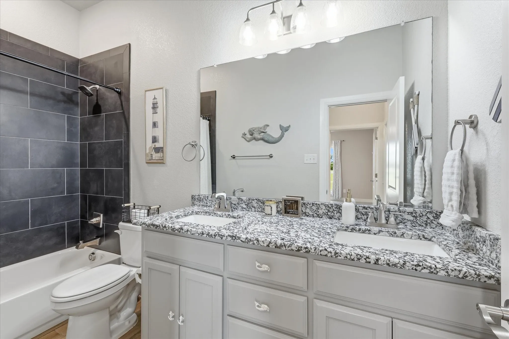 Single Family Residence For Sale in Parker County , 6929 Veal Station Road, Weatherford, Texas 76085, 4 Bedroom, 3 Bathroom, 3 Garage spaces, 2,328 Sqft, built in 2020, mls#21318410, Real Estate Agent in Weatherford, Homes For Sale in Parker county, Homes For Sale in Weatherford, Realtor in Weatherford Texas, Real Estate Brokerage Independent Realty Texas, Luminita Cordes Realtor