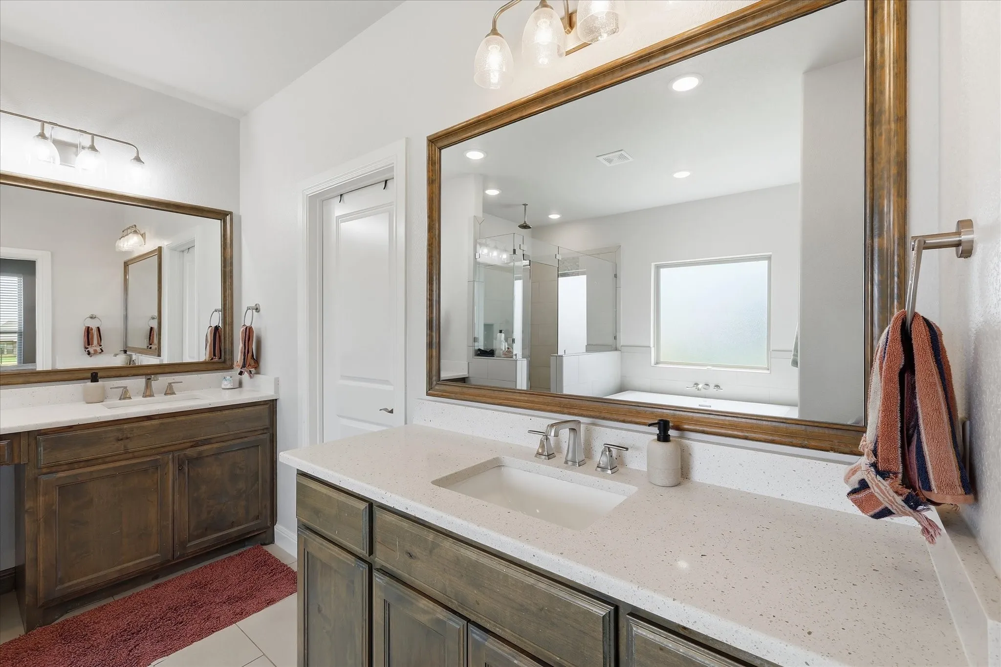 Single Family Residence For Sale in Parker County , 6929 Veal Station Road, Weatherford, Texas 76085, 4 Bedroom, 3 Bathroom, 3 Garage spaces, 2,328 Sqft, built in 2020, mls#21318410, Real Estate Agent in Weatherford, Homes For Sale in Parker county, Homes For Sale in Weatherford, Realtor in Weatherford Texas, Real Estate Brokerage Independent Realty Texas, Luminita Cordes Realtor