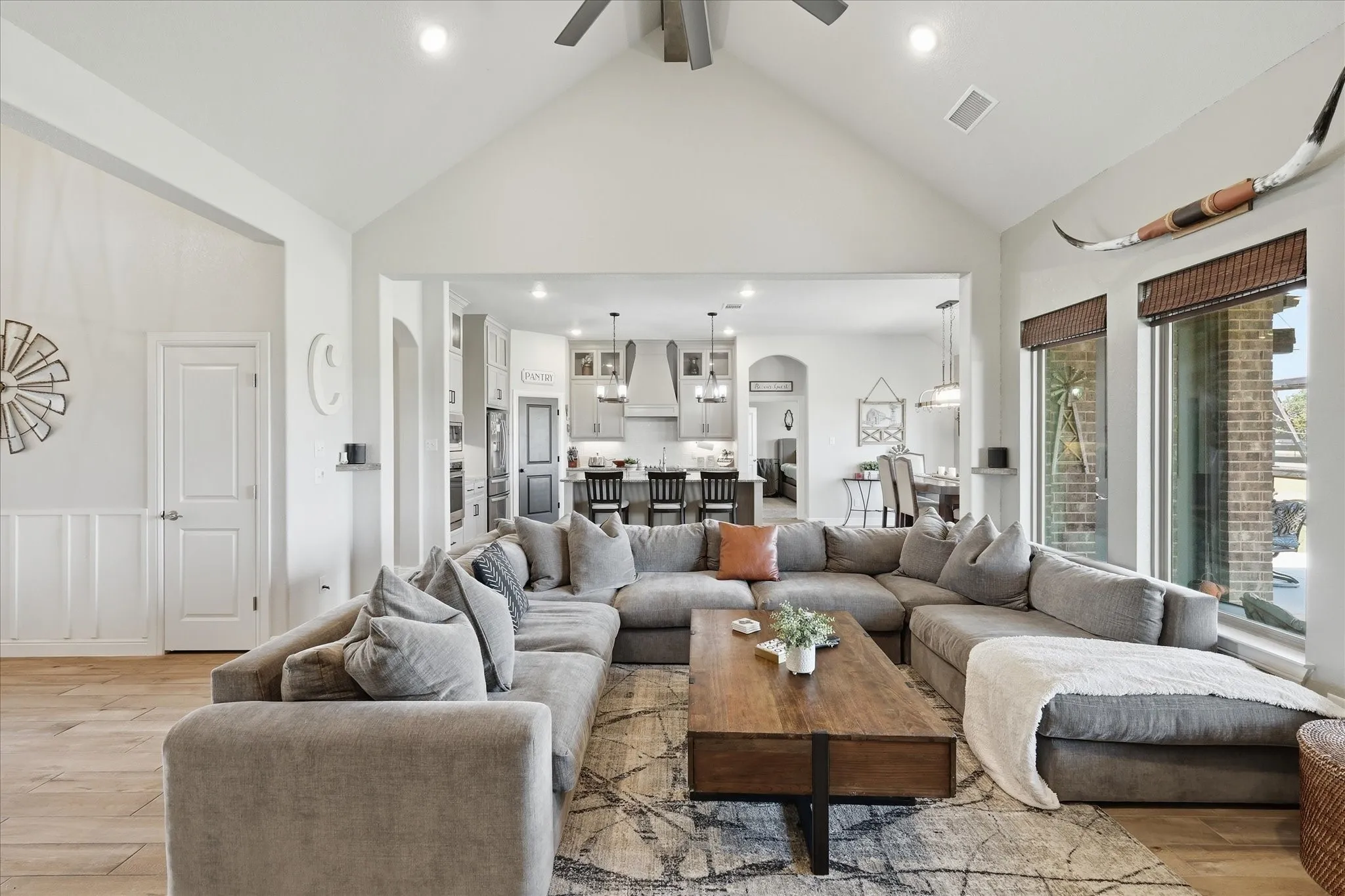 Single Family Residence For Sale in Parker County , 6929 Veal Station Road, Weatherford, Texas 76085, 4 Bedroom, 3 Bathroom, 3 Garage spaces, 2,328 Sqft, built in 2020, mls#21318410, Real Estate Agent in Weatherford, Homes For Sale in Parker county, Homes For Sale in Weatherford, Realtor in Weatherford Texas, Real Estate Brokerage Independent Realty Texas, Luminita Cordes Realtor