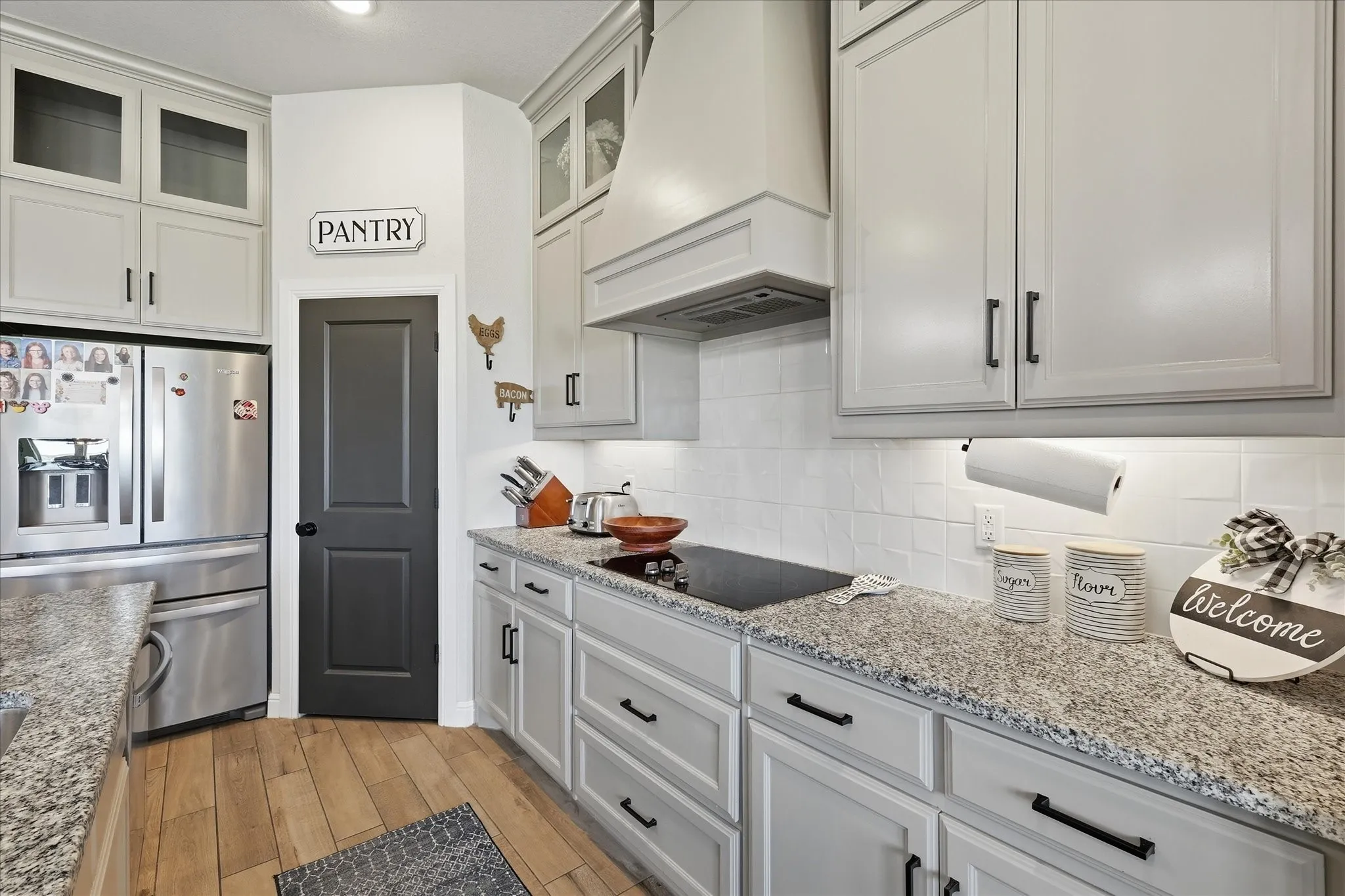 Single Family Residence For Sale in Parker County , 6929 Veal Station Road, Weatherford, Texas 76085, 4 Bedroom, 3 Bathroom, 3 Garage spaces, 2,328 Sqft, built in 2020, mls#21318410, Real Estate Agent in Weatherford, Homes For Sale in Parker county, Homes For Sale in Weatherford, Realtor in Weatherford Texas, Real Estate Brokerage Independent Realty Texas, Luminita Cordes Realtor