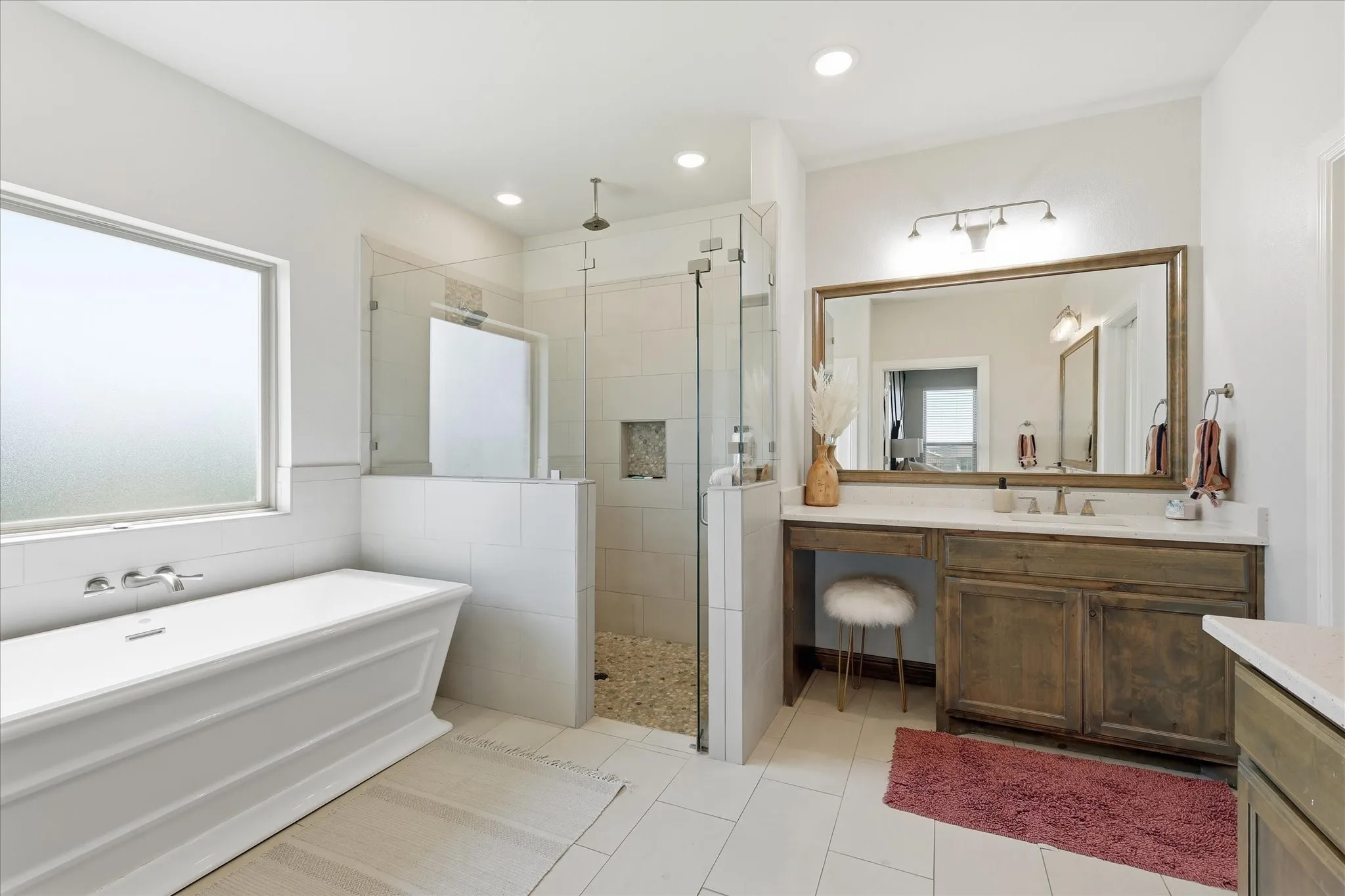 Single Family Residence For Sale in Parker County , 6929 Veal Station Road, Weatherford, Texas 76085, 4 Bedroom, 3 Bathroom, 3 Garage spaces, 2,328 Sqft, built in 2020, mls#21318410, Real Estate Agent in Weatherford, Homes For Sale in Parker county, Homes For Sale in Weatherford, Realtor in Weatherford Texas, Real Estate Brokerage Independent Realty Texas, Luminita Cordes Realtor