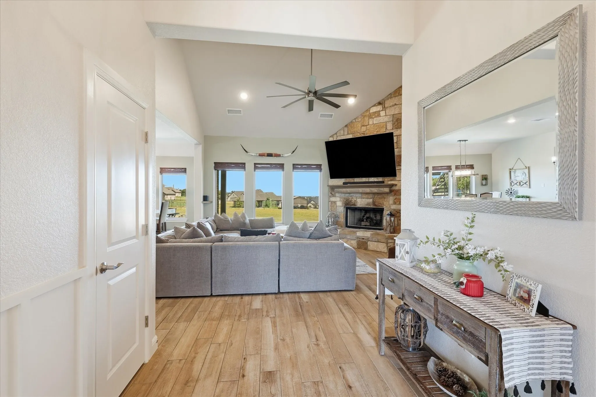 Single Family Residence For Sale in Parker County , 6929 Veal Station Road, Weatherford, Texas 76085, 4 Bedroom, 3 Bathroom, 3 Garage spaces, 2,328 Sqft, built in 2020, mls#21318410, Real Estate Agent in Weatherford, Homes For Sale in Parker county, Homes For Sale in Weatherford, Realtor in Weatherford Texas, Real Estate Brokerage Independent Realty Texas, Luminita Cordes Realtor