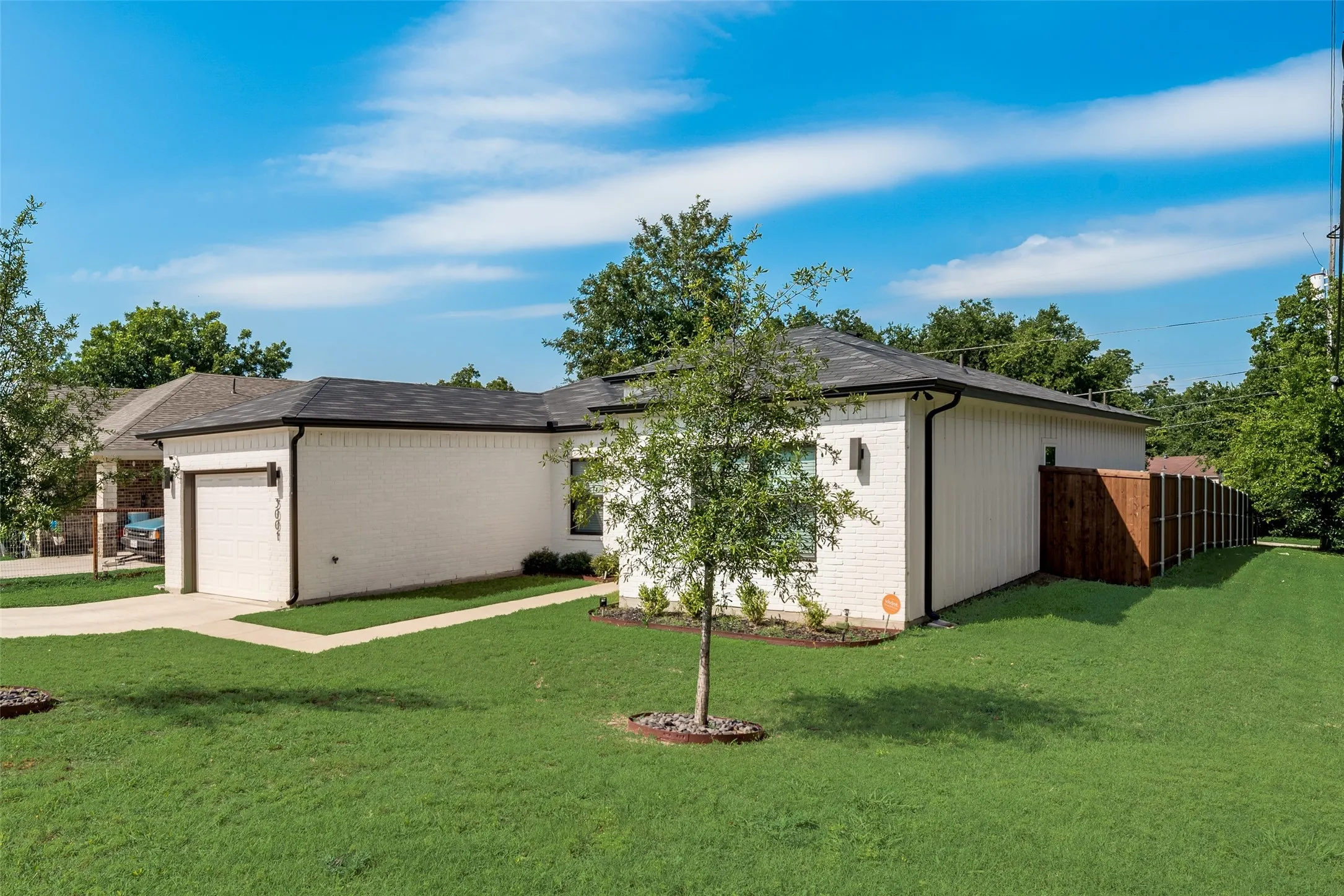 Single Family Residence For Rent in Dallas County , 3001 Fernwood Avenue, Dallas, Texas 75216, 4 Bedroom, 2 Bathroom, 2 Garage spaces, 1,738 Sqft, built in 2021, mls#21323849, Real Estate Agent in Dallas, Homes For Rent in Dallas county, Homes For Rent in Dallas, Realtor in Dallas Texas, Real Estate Brokerage Independent Realty Texas, Luminita Cordes Realtor