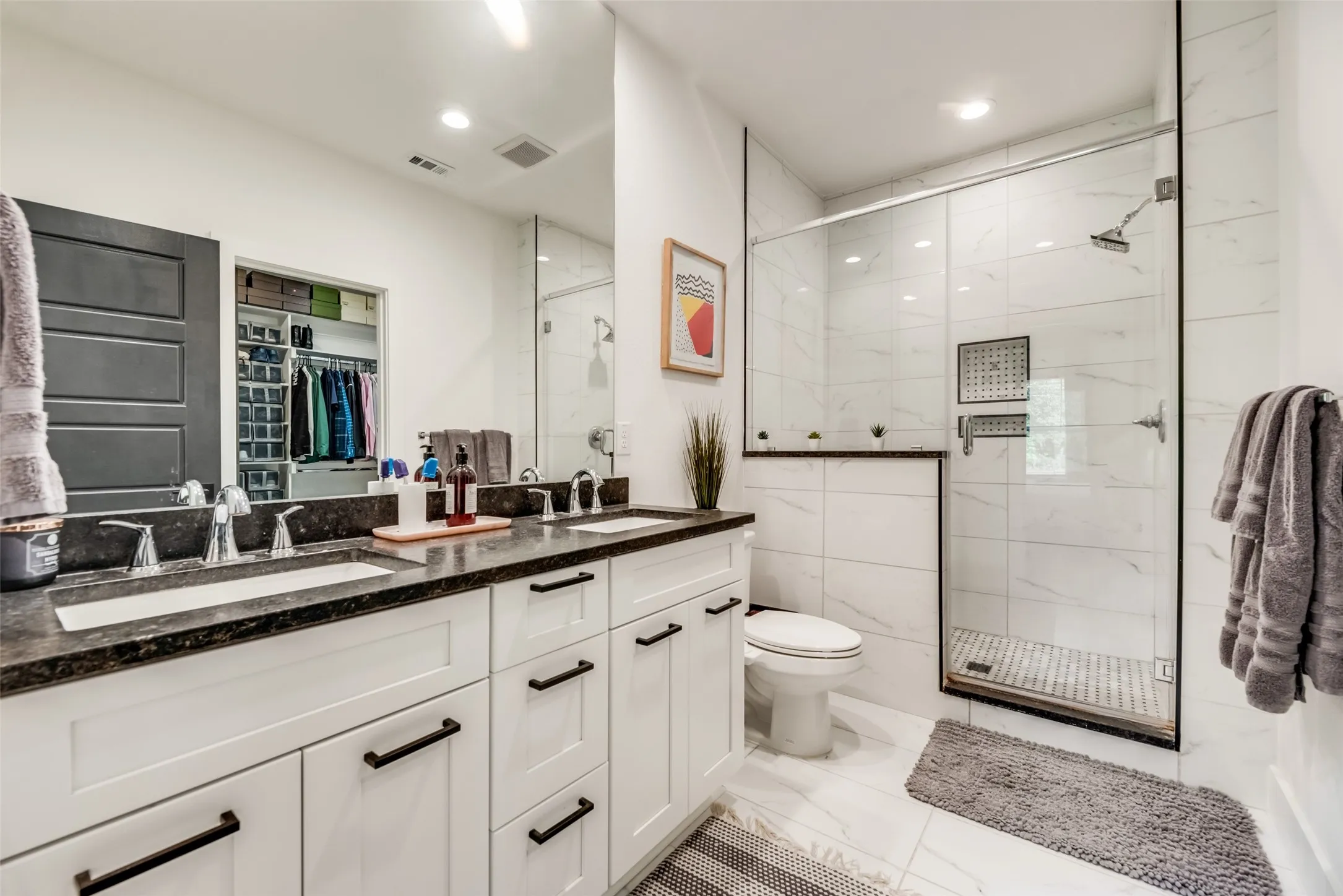 Single Family Residence For Rent in Dallas County , 3001 Fernwood Avenue, Dallas, Texas 75216, 4 Bedroom, 2 Bathroom, 2 Garage spaces, 1,738 Sqft, built in 2021, mls#21323849, Real Estate Agent in Dallas, Homes For Rent in Dallas county, Homes For Rent in Dallas, Realtor in Dallas Texas, Real Estate Brokerage Independent Realty Texas, Luminita Cordes Realtor