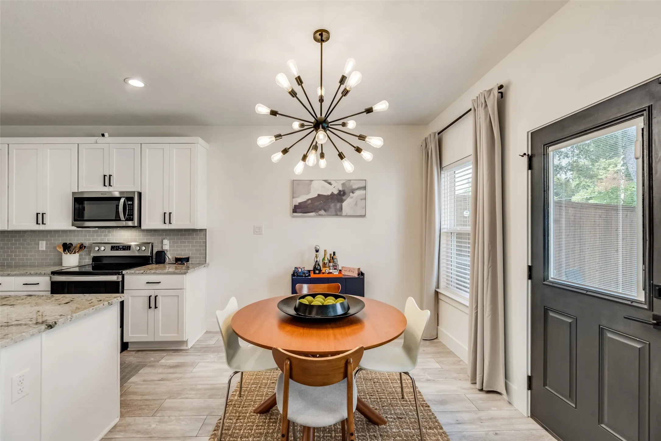 Single Family Residence For Rent in Dallas County , 3001 Fernwood Avenue, Dallas, Texas 75216, 4 Bedroom, 2 Bathroom, 2 Garage spaces, 1,738 Sqft, built in 2021, mls#21323849, Real Estate Agent in Dallas, Homes For Rent in Dallas county, Homes For Rent in Dallas, Realtor in Dallas Texas, Real Estate Brokerage Independent Realty Texas, Luminita Cordes Realtor