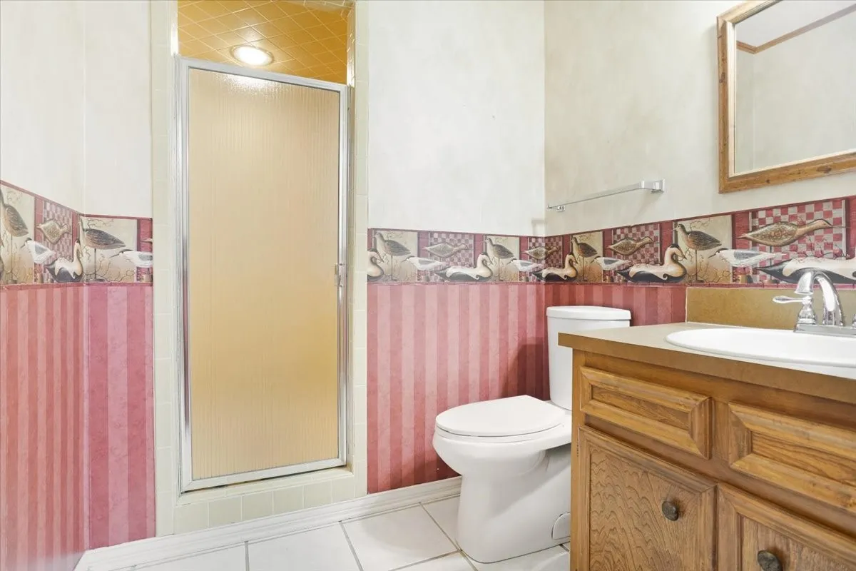 Single Family Residence For Sale in Grayson County , 1621 Idlewood Drive, Sherman, Texas 75092, 4 Bedroom, 3 Bathroom, 3 Garage spaces, 3,026 Sqft, built in 1976, mls#21323281, Real Estate Agent in Sherman, Homes For Sale in Grayson county, Homes For Sale in Sherman, Realtor in Sherman Texas, Real Estate Brokerage Independent Realty Texas, Luminita Cordes Realtor