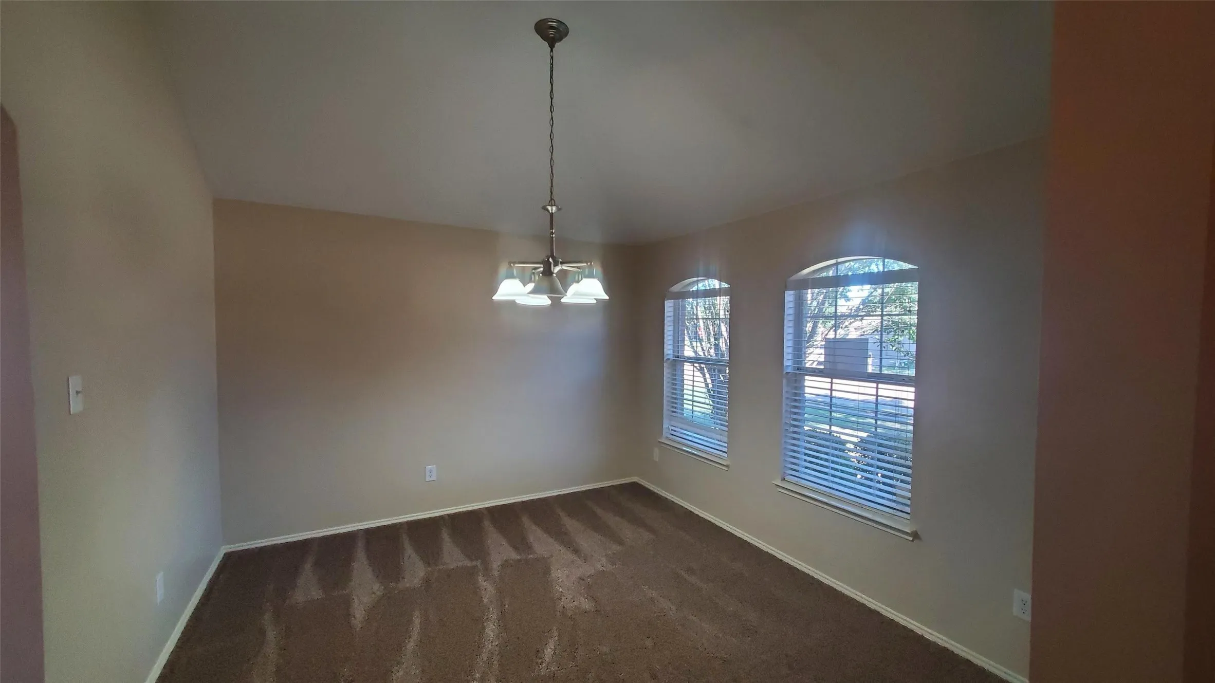 Single Family Residence For Rent in Kaufman County , 1019 Rumley Road, Forney, Texas 75126, 3 Bedroom, 2 Bathroom, 2 Garage spaces, 1,974 Sqft, built in 2005, mls#21323895, Real Estate Agent in Forney, Homes For Rent in Kaufman county, Homes For Rent in Forney, Realtor in Forney Texas, Real Estate Brokerage Independent Realty Texas, Luminita Cordes Realtor