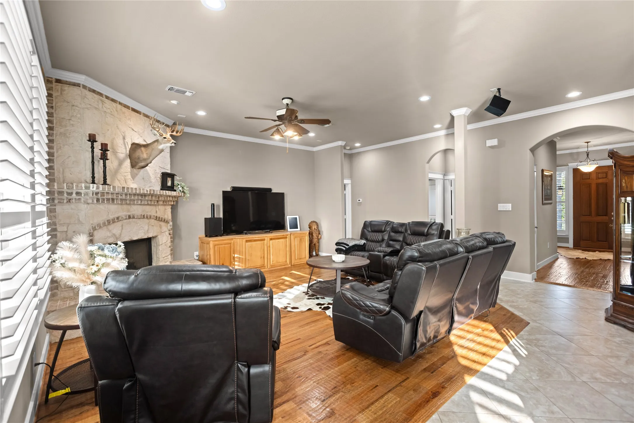 Single Family Residence For Sale in Grayson County , 633 Durning Road, Van Alstyne, Texas 75495, 4 Bedroom, 3 Bathroom, 3 Garage spaces, 3,230 Sqft, built in 2003, mls#21323807, Real Estate Agent in Van Alstyne, Homes For Sale in Grayson county, Homes For Sale in Van Alstyne, Realtor in Van Alstyne Texas, Real Estate Brokerage Independent Realty Texas, Luminita Cordes Realtor