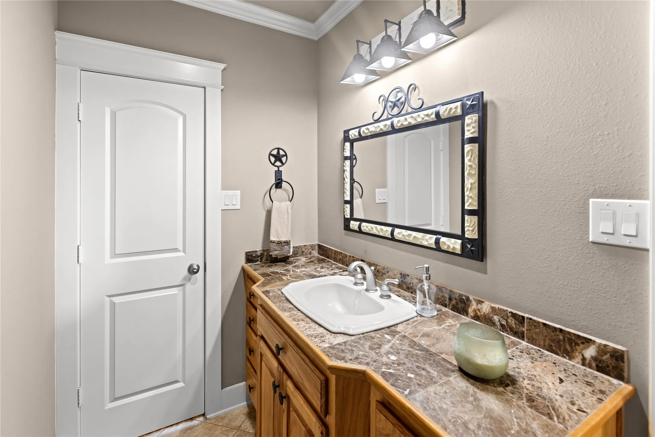 Single Family Residence For Sale in Grayson County , 633 Durning Road, Van Alstyne, Texas 75495, 4 Bedroom, 3 Bathroom, 3 Garage spaces, 3,230 Sqft, built in 2003, mls#21323807, Real Estate Agent in Van Alstyne, Homes For Sale in Grayson county, Homes For Sale in Van Alstyne, Realtor in Van Alstyne Texas, Real Estate Brokerage Independent Realty Texas, Luminita Cordes Realtor
