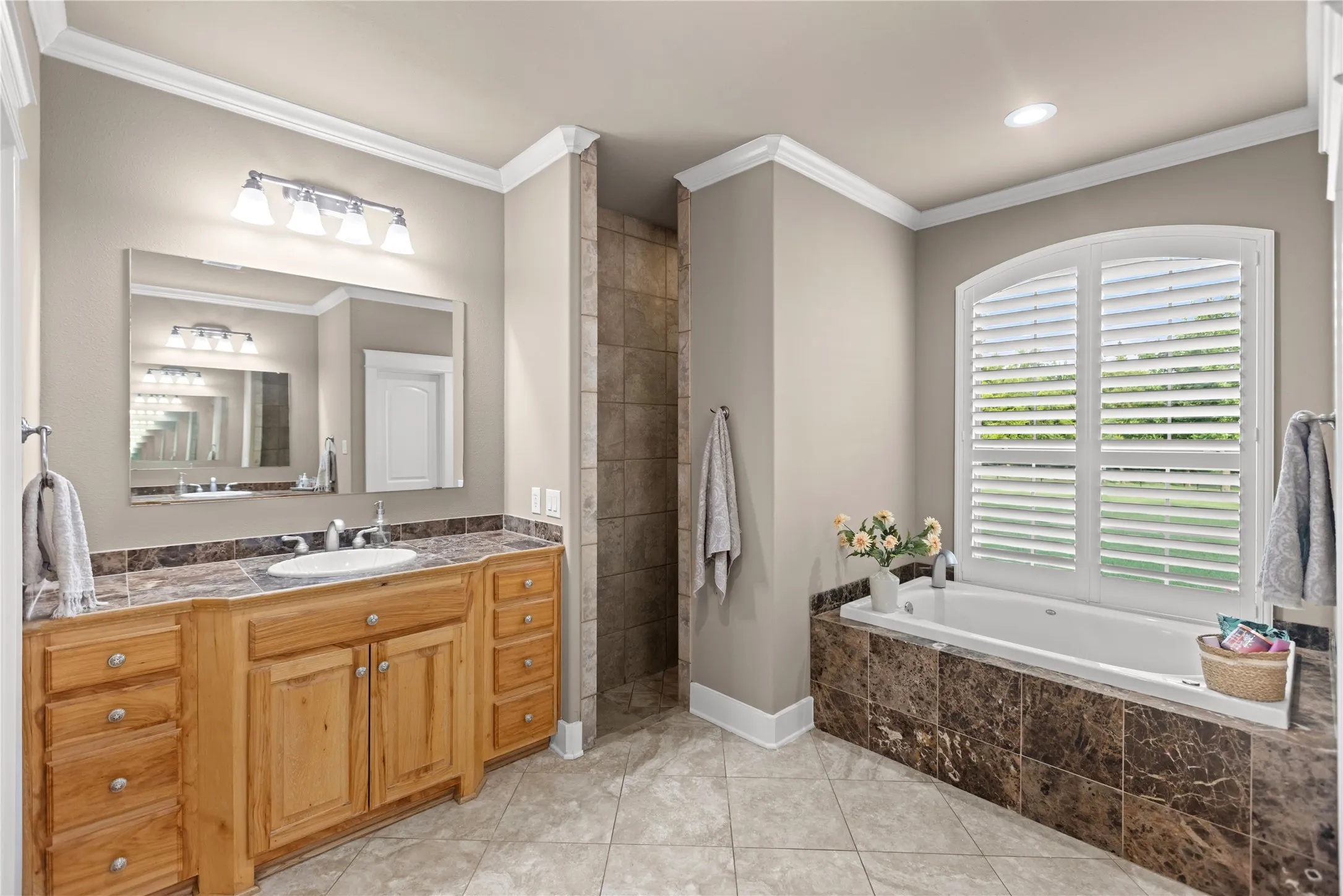 Single Family Residence For Sale in Grayson County , 633 Durning Road, Van Alstyne, Texas 75495, 4 Bedroom, 3 Bathroom, 3 Garage spaces, 3,230 Sqft, built in 2003, mls#21323807, Real Estate Agent in Van Alstyne, Homes For Sale in Grayson county, Homes For Sale in Van Alstyne, Realtor in Van Alstyne Texas, Real Estate Brokerage Independent Realty Texas, Luminita Cordes Realtor
