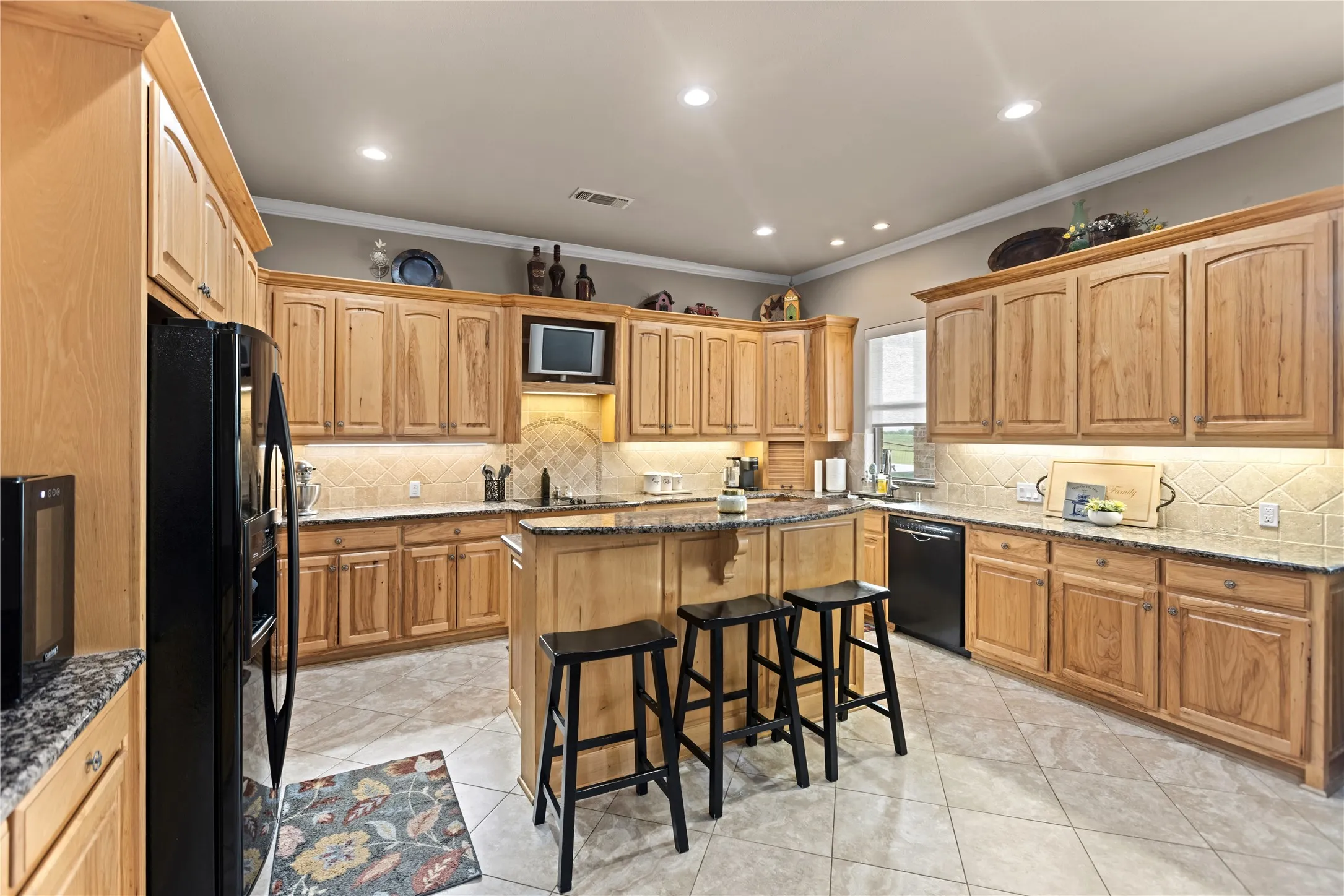 Single Family Residence For Sale in Grayson County , 633 Durning Road, Van Alstyne, Texas 75495, 4 Bedroom, 3 Bathroom, 3 Garage spaces, 3,230 Sqft, built in 2003, mls#21323807, Real Estate Agent in Van Alstyne, Homes For Sale in Grayson county, Homes For Sale in Van Alstyne, Realtor in Van Alstyne Texas, Real Estate Brokerage Independent Realty Texas, Luminita Cordes Realtor