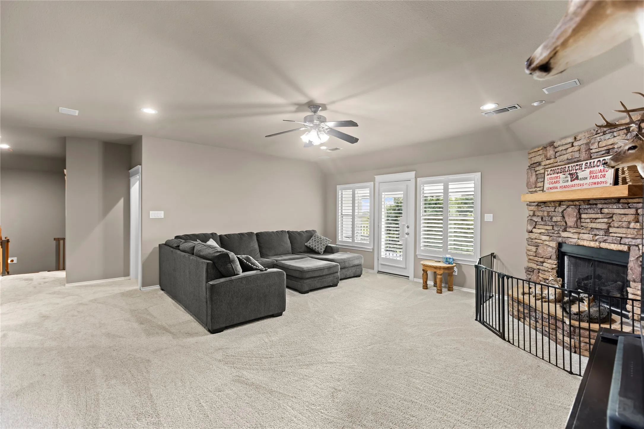 Single Family Residence For Sale in Grayson County , 633 Durning Road, Van Alstyne, Texas 75495, 4 Bedroom, 3 Bathroom, 3 Garage spaces, 3,230 Sqft, built in 2003, mls#21323807, Real Estate Agent in Van Alstyne, Homes For Sale in Grayson county, Homes For Sale in Van Alstyne, Realtor in Van Alstyne Texas, Real Estate Brokerage Independent Realty Texas, Luminita Cordes Realtor