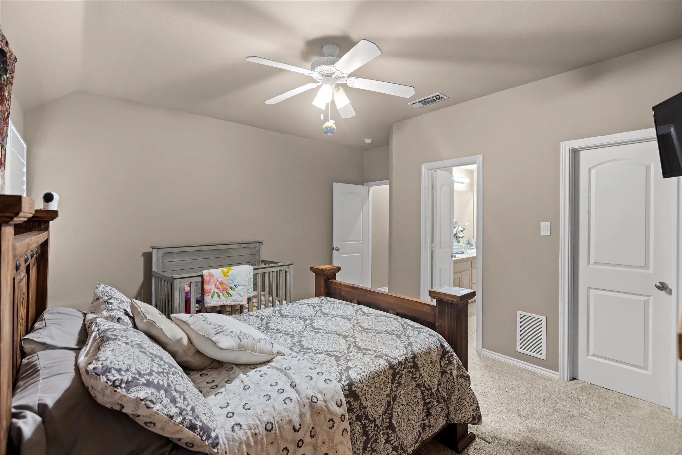 Single Family Residence For Sale in Grayson County , 633 Durning Road, Van Alstyne, Texas 75495, 4 Bedroom, 3 Bathroom, 3 Garage spaces, 3,230 Sqft, built in 2003, mls#21323807, Real Estate Agent in Van Alstyne, Homes For Sale in Grayson county, Homes For Sale in Van Alstyne, Realtor in Van Alstyne Texas, Real Estate Brokerage Independent Realty Texas, Luminita Cordes Realtor