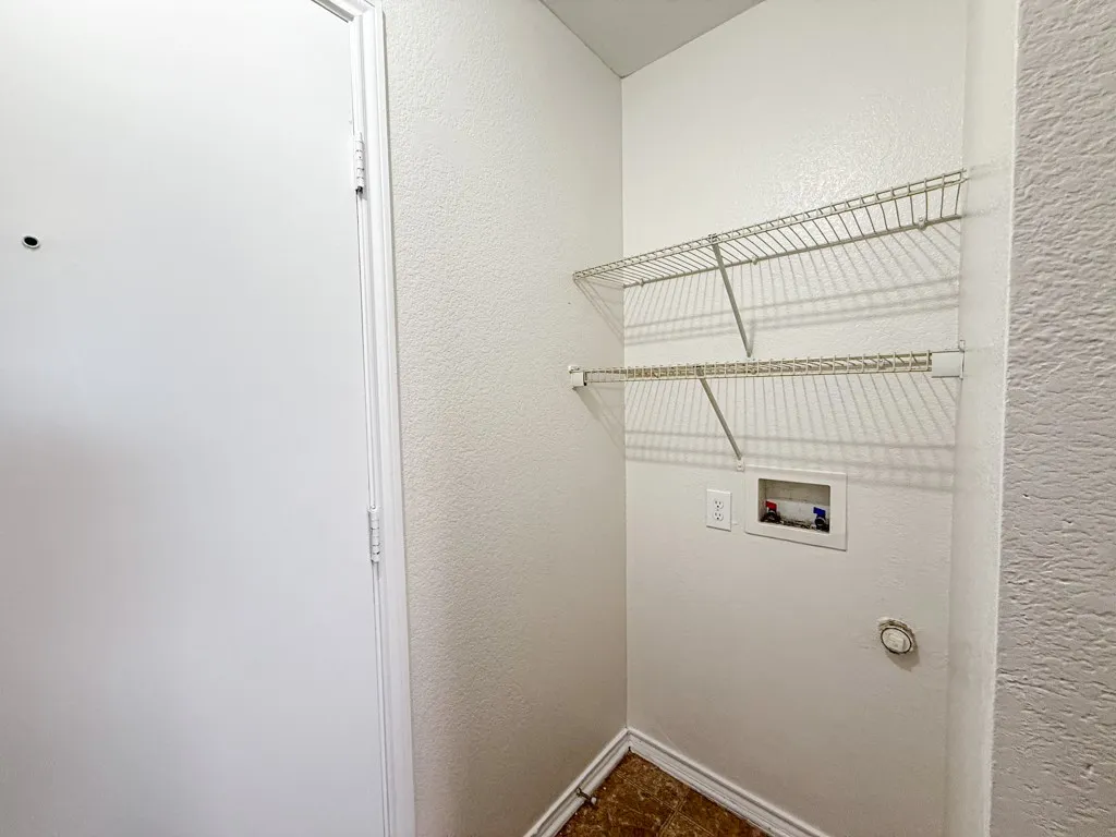 Single Family Residence For Rent in Dallas County , 3129 Appaloosa Drive, Dallas, Texas 75237, 4 Bedroom, 2 Bathroom, 2 Garage spaces, 1,528 Sqft, built in 2010, mls#21323908, Real Estate Agent in Dallas, Homes For Rent in Dallas county, Homes For Rent in Dallas, Realtor in Dallas Texas, Real Estate Brokerage Independent Realty Texas, Luminita Cordes Realtor
