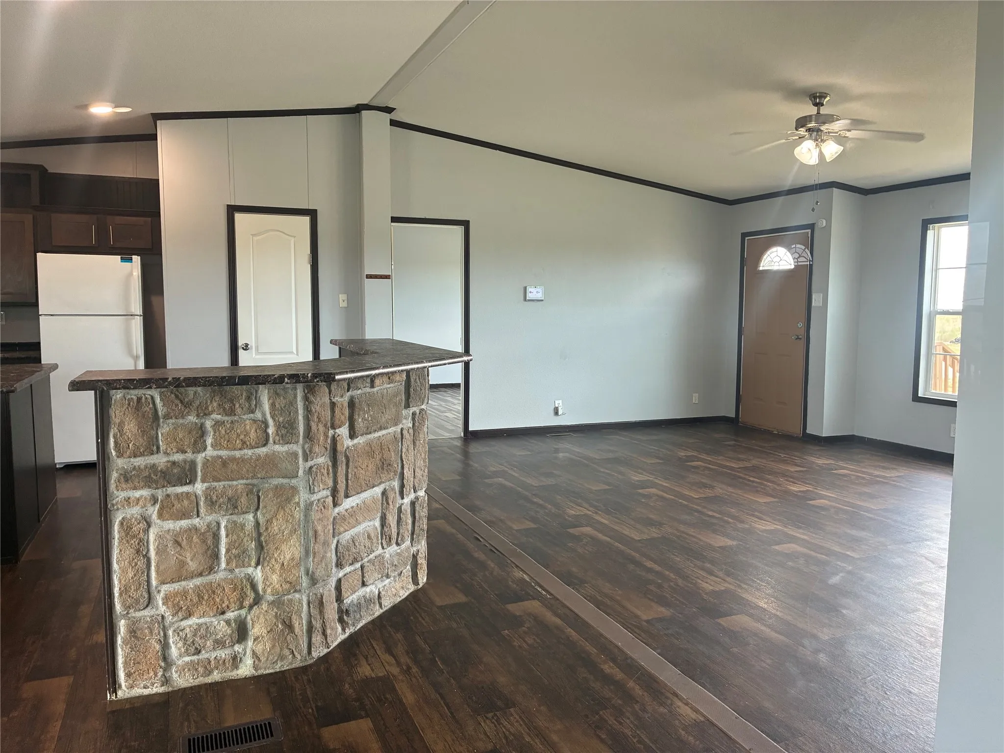 Manufactured Home For Sale in Lampasas County , 389 County Road 1281, Lampasas, Texas 76550, 4 Bedroom, 3 Bathroom, Garage spaces, 2,176 Sqft, built in 2016, mls#21323713, Real Estate Agent in Lampasas, Homes For Sale in Lampasas county, Homes For Sale in Lampasas, Realtor in Lampasas Texas, Real Estate Brokerage Independent Realty Texas, Luminita Cordes Realtor