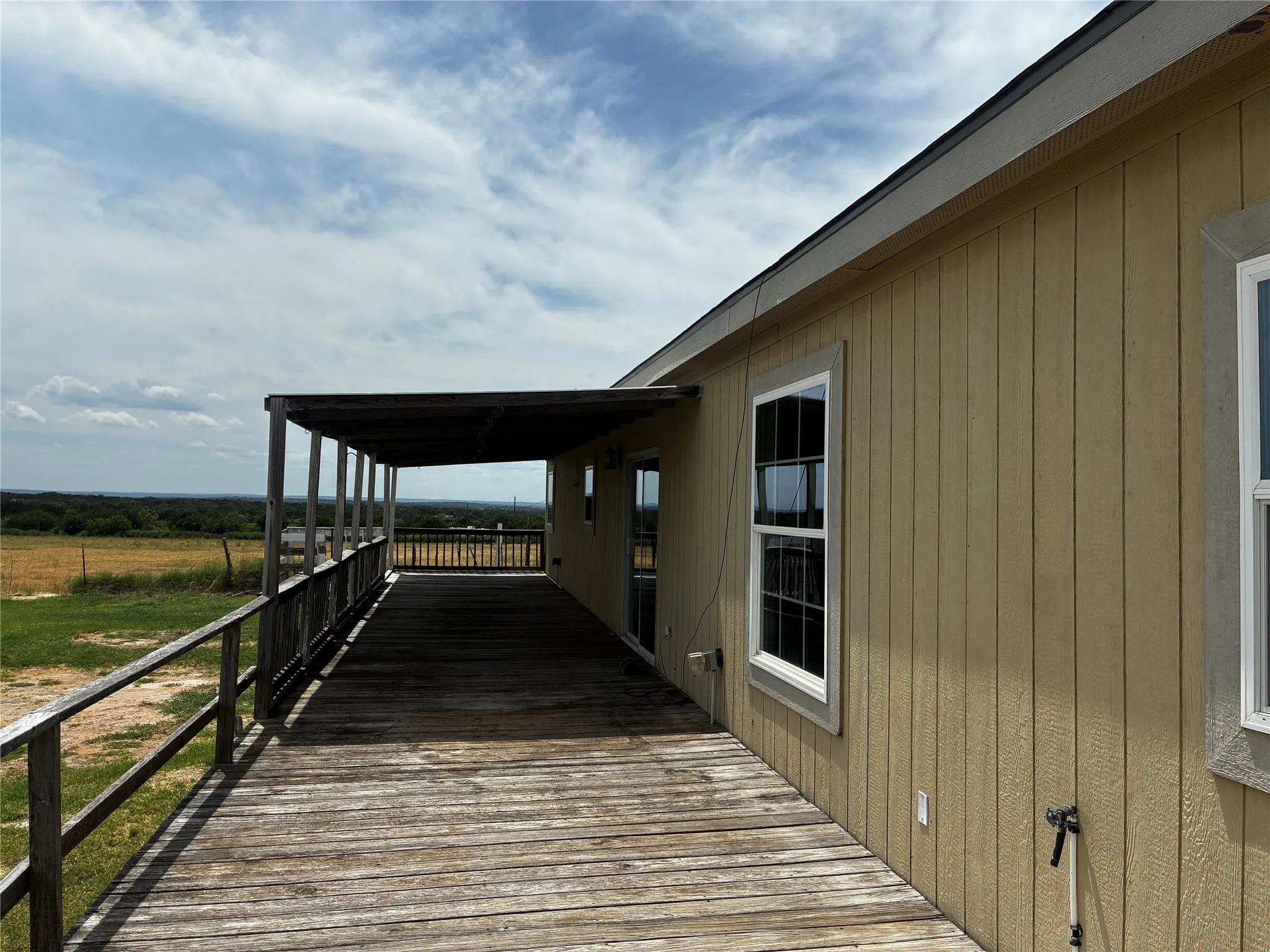 Manufactured Home For Sale in Lampasas County , 389 County Road 1281, Lampasas, Texas 76550, 4 Bedroom, 3 Bathroom, Garage spaces, 2,176 Sqft, built in 2016, mls#21323713, Real Estate Agent in Lampasas, Homes For Sale in Lampasas county, Homes For Sale in Lampasas, Realtor in Lampasas Texas, Real Estate Brokerage Independent Realty Texas, Luminita Cordes Realtor