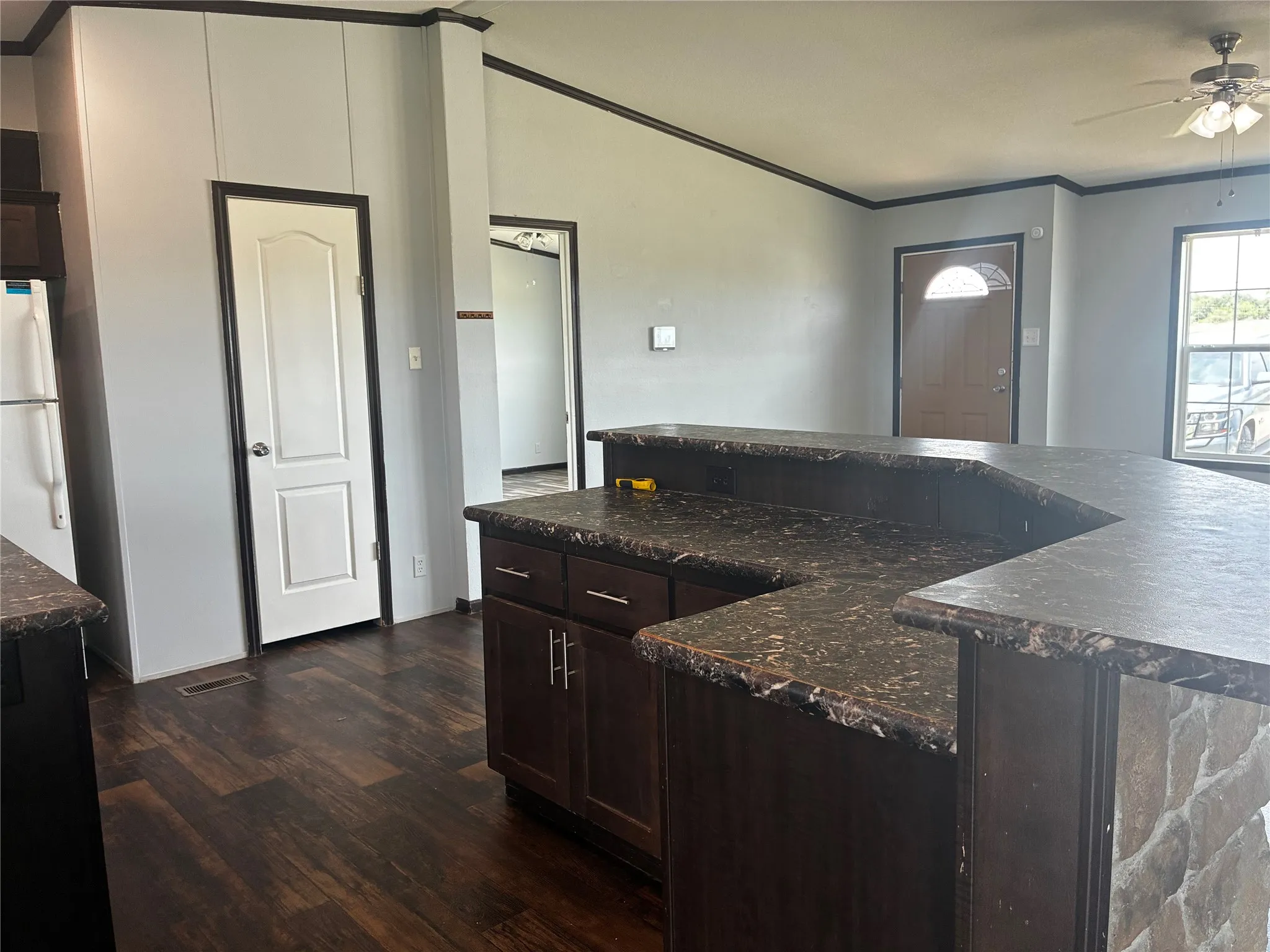 Manufactured Home For Sale in Lampasas County , 389 County Road 1281, Lampasas, Texas 76550, 4 Bedroom, 3 Bathroom, Garage spaces, 2,176 Sqft, built in 2016, mls#21323713, Real Estate Agent in Lampasas, Homes For Sale in Lampasas county, Homes For Sale in Lampasas, Realtor in Lampasas Texas, Real Estate Brokerage Independent Realty Texas, Luminita Cordes Realtor