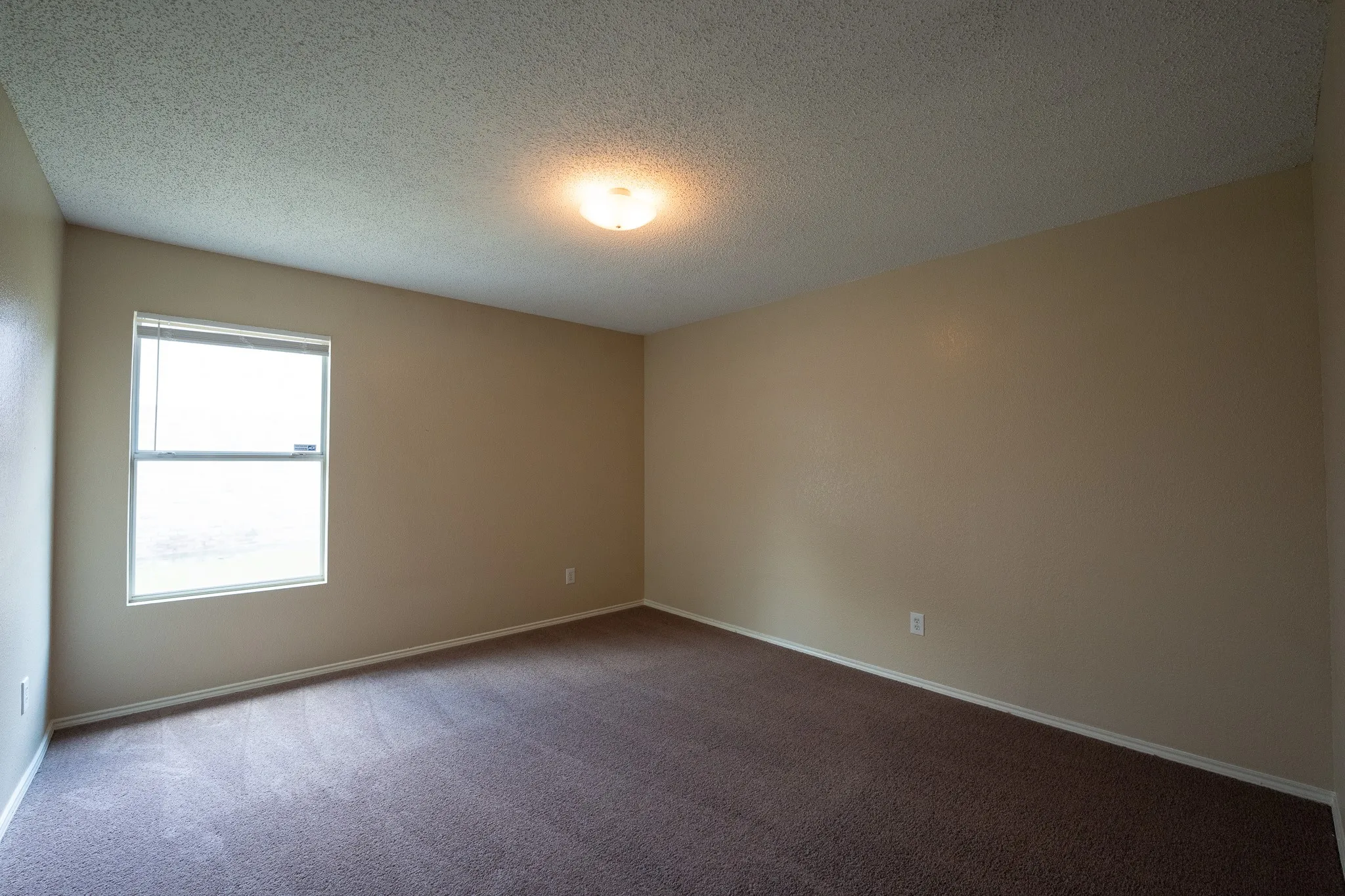 Single Family Residence For Rent in Dallas County , 3841 Meredith Lane, Balch Springs, Texas 75180, 3 Bedroom, 2 Bathroom, 2 Garage spaces, 1,690 Sqft, built in 2003, mls#21323932, Real Estate Agent in Balch Springs, Homes For Rent in Dallas county, Homes For Rent in Balch Springs, Realtor in Balch Springs Texas, Real Estate Brokerage Independent Realty Texas, Luminita Cordes Realtor