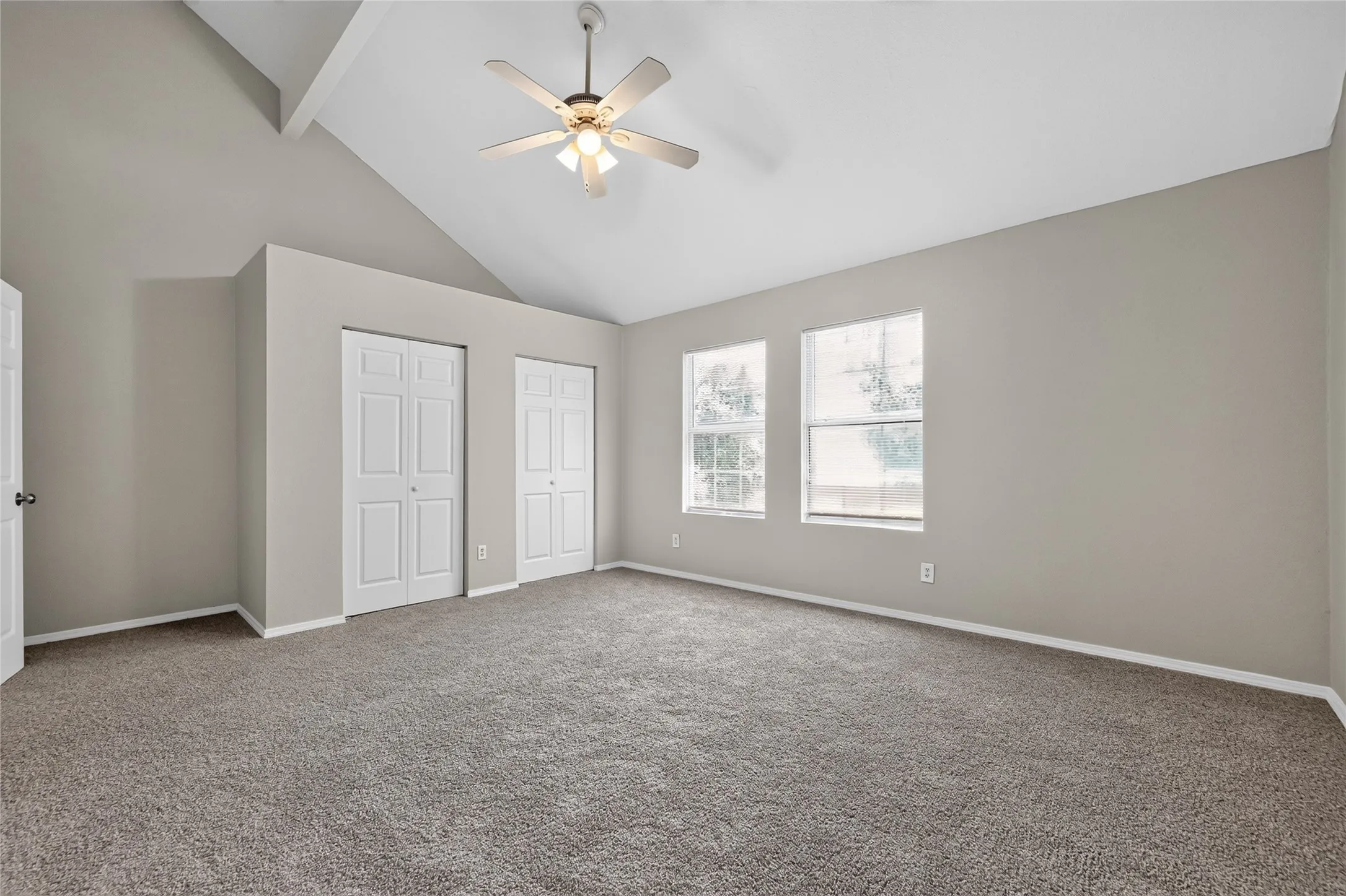 Single Family Residence For Sale in Dallas County , 226 Cliff Heights Circle, Dallas, Texas 75241, 5 Bedroom, 2 Bathroom, 2 Garage spaces, 1,543 Sqft, built in 2006, mls#21322148, Real Estate Agent in Dallas, Homes For Sale in Dallas county, Homes For Sale in Dallas, Realtor in Dallas Texas, Real Estate Brokerage Independent Realty Texas, Luminita Cordes Realtor