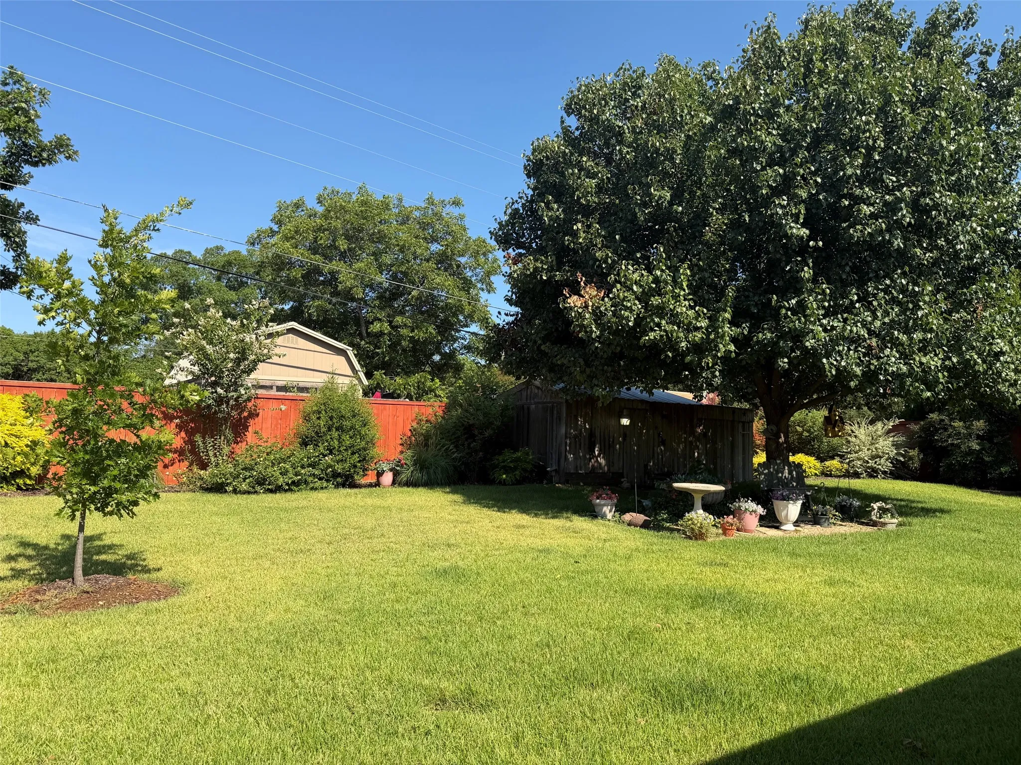 Single Family Residence For Sale in Young County , 1016 Cliff Drive, Graham, Texas 76450, 3 Bedroom, 2 Bathroom, Garage spaces, 2,135 Sqft, built in 1985, mls#21323820, Real Estate Agent in Graham, Homes For Sale in Young county, Homes For Sale in Graham, Realtor in Graham Texas, Real Estate Brokerage Independent Realty Texas, Luminita Cordes Realtor