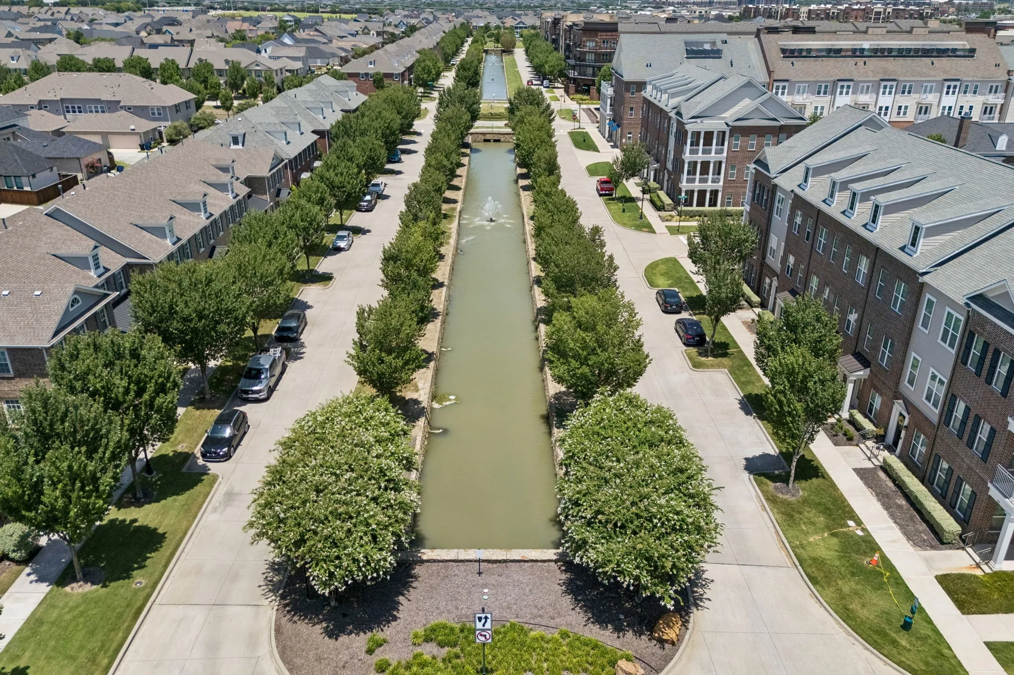 A long shot of the canals.