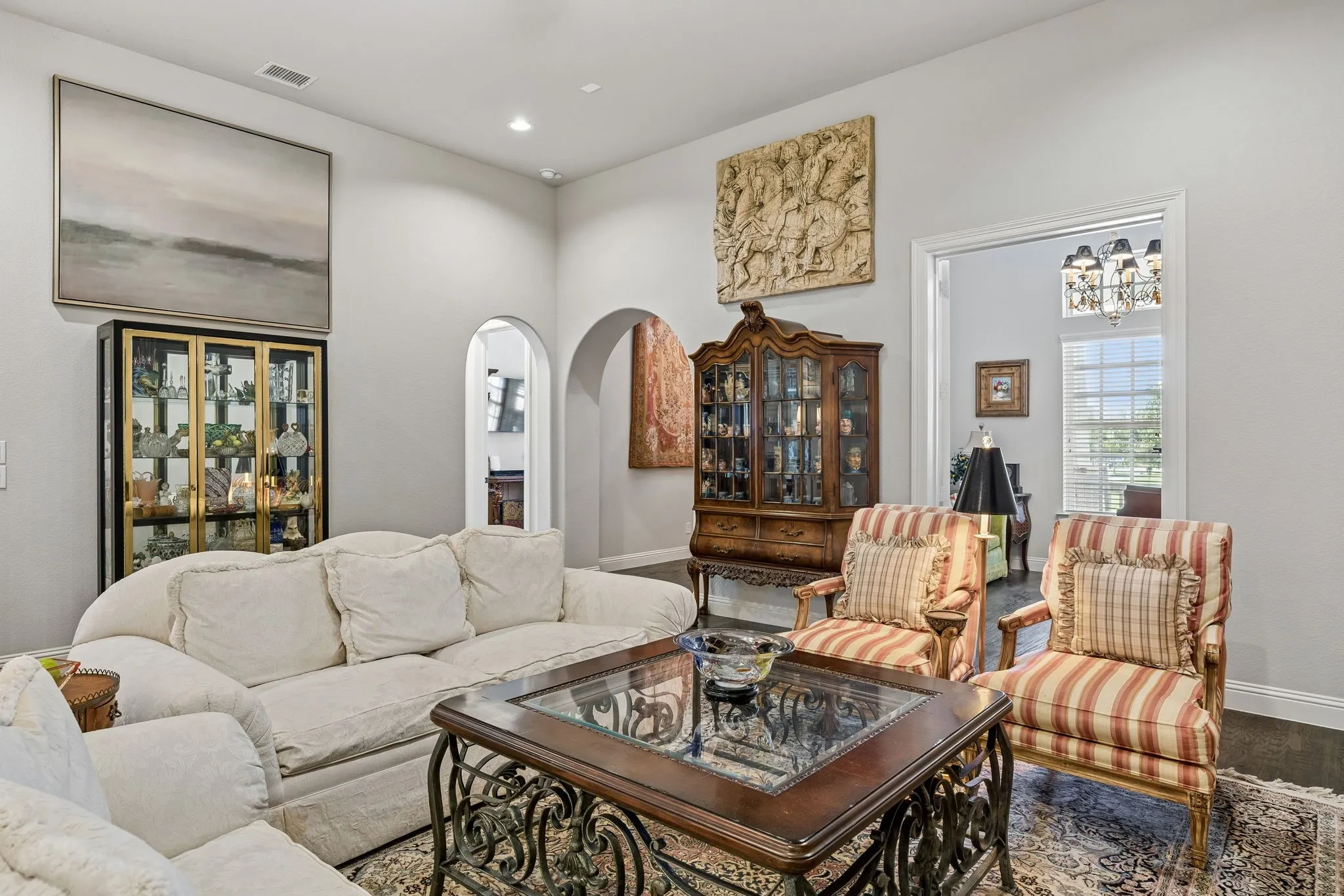 Soaring 12 ft. ceilings in the living space.
