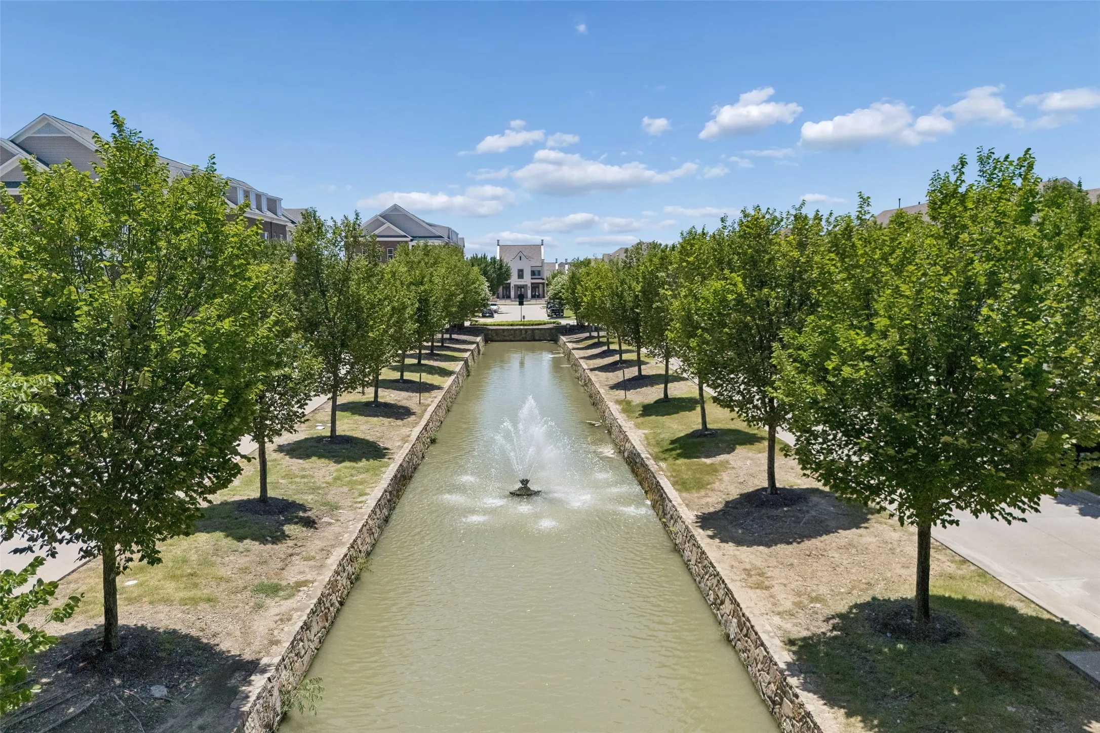 Waterscapes are throughout this community...