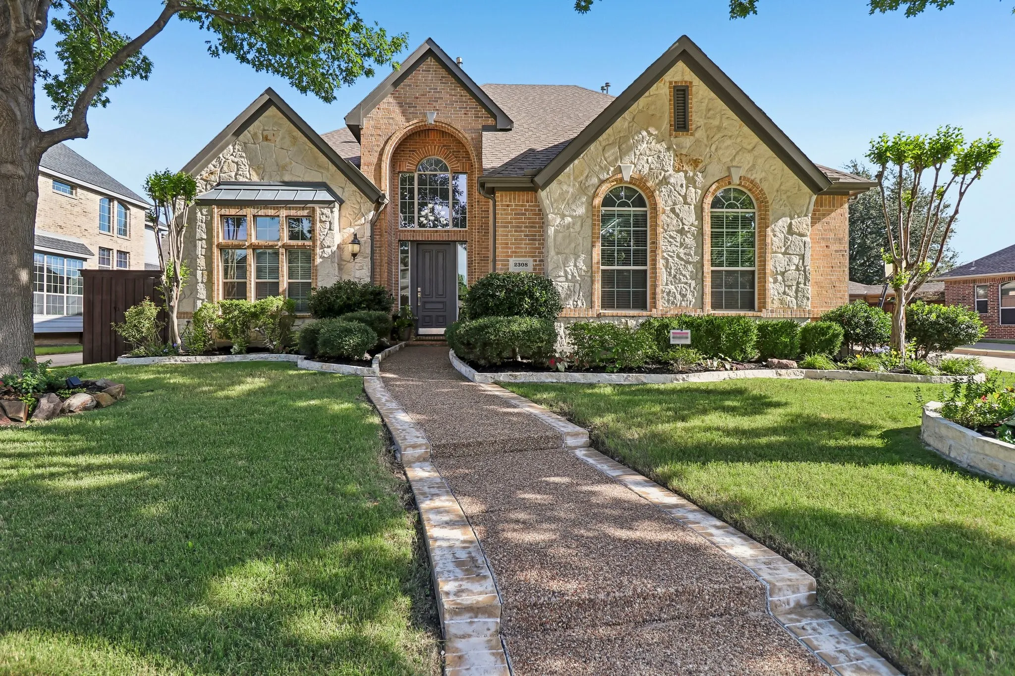 Single Family Residence For Sale in Denton County , 2308 Idlewild Drive, Frisco, Texas 75036, 5 Bedroom, 4 Bathroom, 3 Garage spaces, 4,049 Sqft, built in 2003, mls#21318309, Real Estate Agent in Frisco, Homes For Sale in Denton county, Homes For Sale in Frisco, Realtor in Frisco Texas, Real Estate Brokerage Independent Realty Texas, Luminita Cordes Realtor