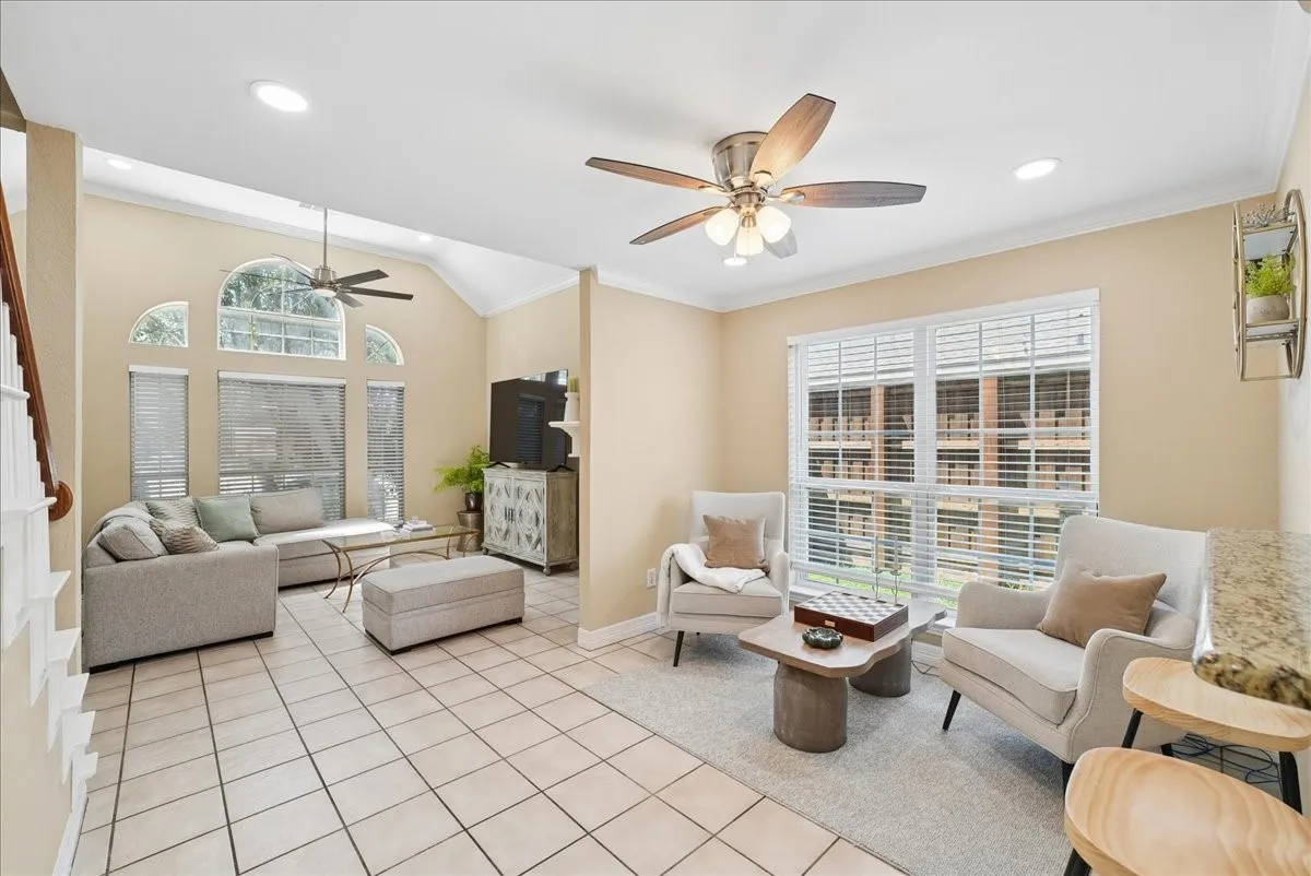 Single Family Residence For Rent in Denton County , 3173 Riverside Drive, Carrollton, Texas 75007, 3 Bedroom, 3 Bathroom, 2 Garage spaces, 1,536 Sqft, built in 1995, mls#21320082, Real Estate Agent in Carrollton, Homes For Rent in Denton county, Homes For Rent in Carrollton, Realtor in Carrollton Texas, Real Estate Brokerage Independent Realty Texas, Luminita Cordes Realtor