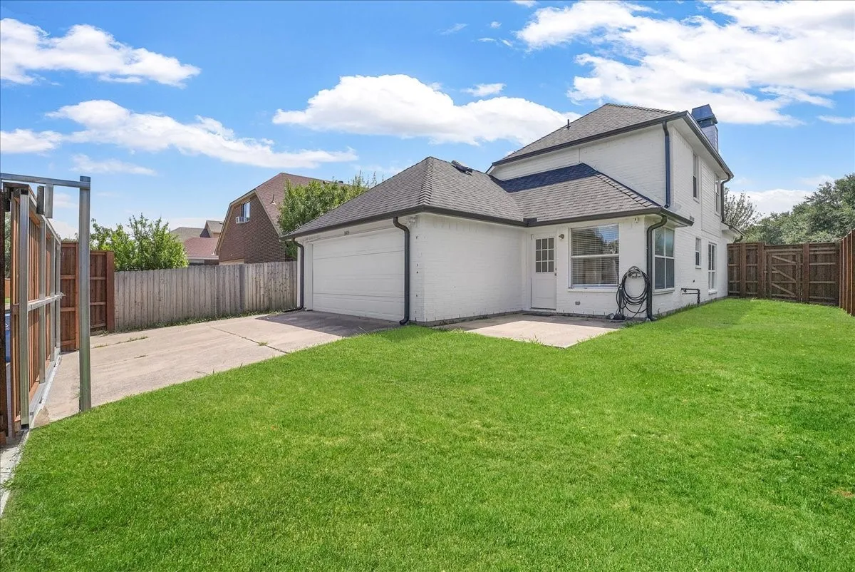 Single Family Residence For Rent in Denton County , 3173 Riverside Drive, Carrollton, Texas 75007, 3 Bedroom, 3 Bathroom, 2 Garage spaces, 1,536 Sqft, built in 1995, mls#21320082, Real Estate Agent in Carrollton, Homes For Rent in Denton county, Homes For Rent in Carrollton, Realtor in Carrollton Texas, Real Estate Brokerage Independent Realty Texas, Luminita Cordes Realtor