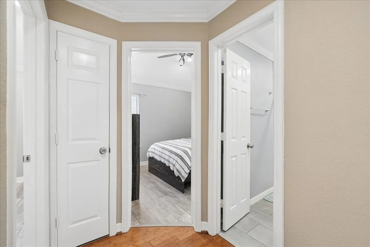 Single Family Residence For Rent in Denton County , 3173 Riverside Drive, Carrollton, Texas 75007, 3 Bedroom, 3 Bathroom, 2 Garage spaces, 1,536 Sqft, built in 1995, mls#21320082, Real Estate Agent in Carrollton, Homes For Rent in Denton county, Homes For Rent in Carrollton, Realtor in Carrollton Texas, Real Estate Brokerage Independent Realty Texas, Luminita Cordes Realtor