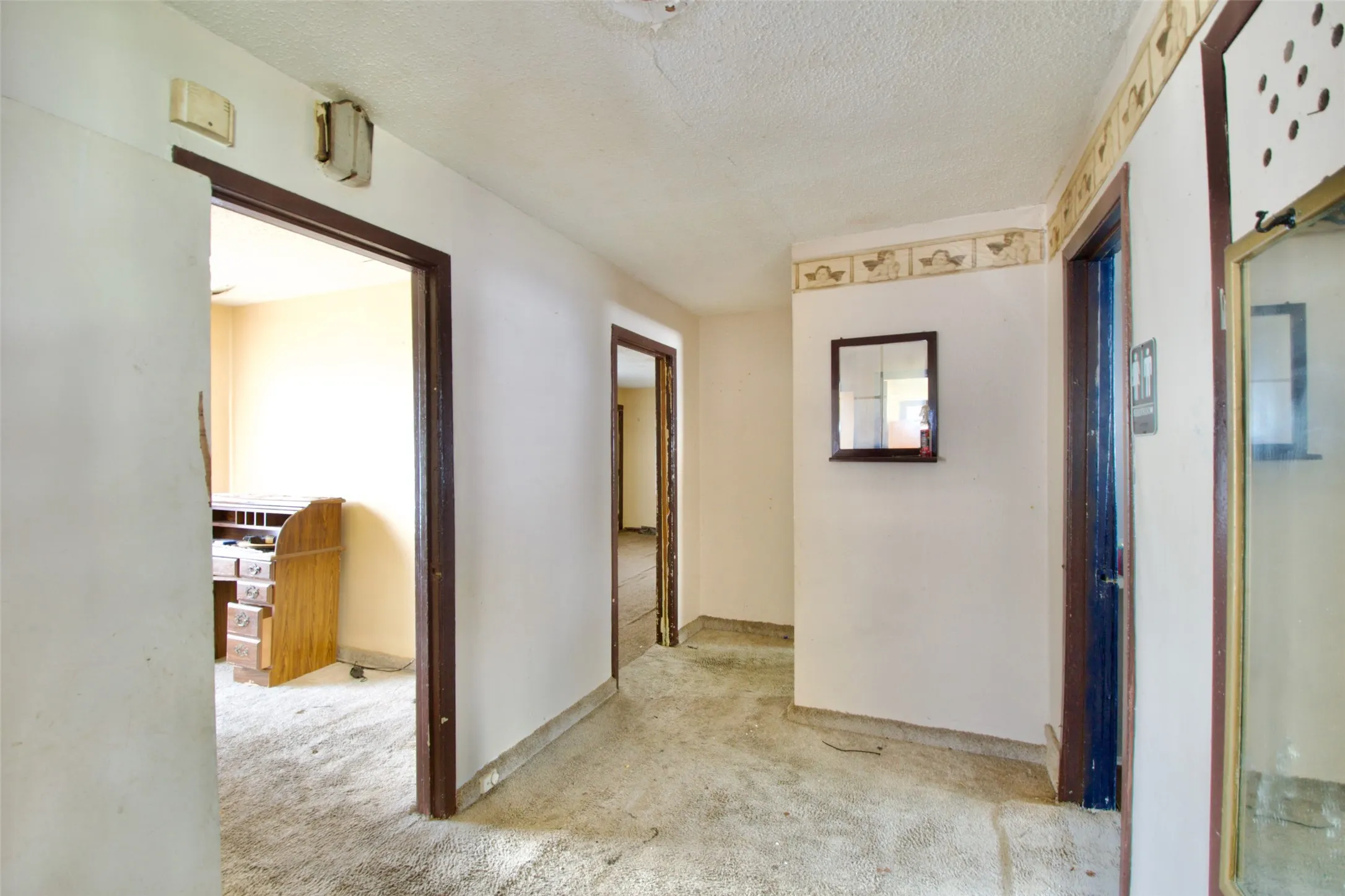 Single Family Residence For Sale in Mc Lennan County , 600 Hatton Street, Waco, Texas 76704, 3 Bedrooms, 1 Bathroom, Garage spaces, 1,484 Sqft, built in 1957, Price $84,999, mls#21320780, Real Estate Agent in Waco, Homes For Sale in Mc Lennan county, Homes For Sale in Waco, Realtor in Waco Texas, Real Estate Brokerage Independent Realty Texas, Luminita Cordes Realtor