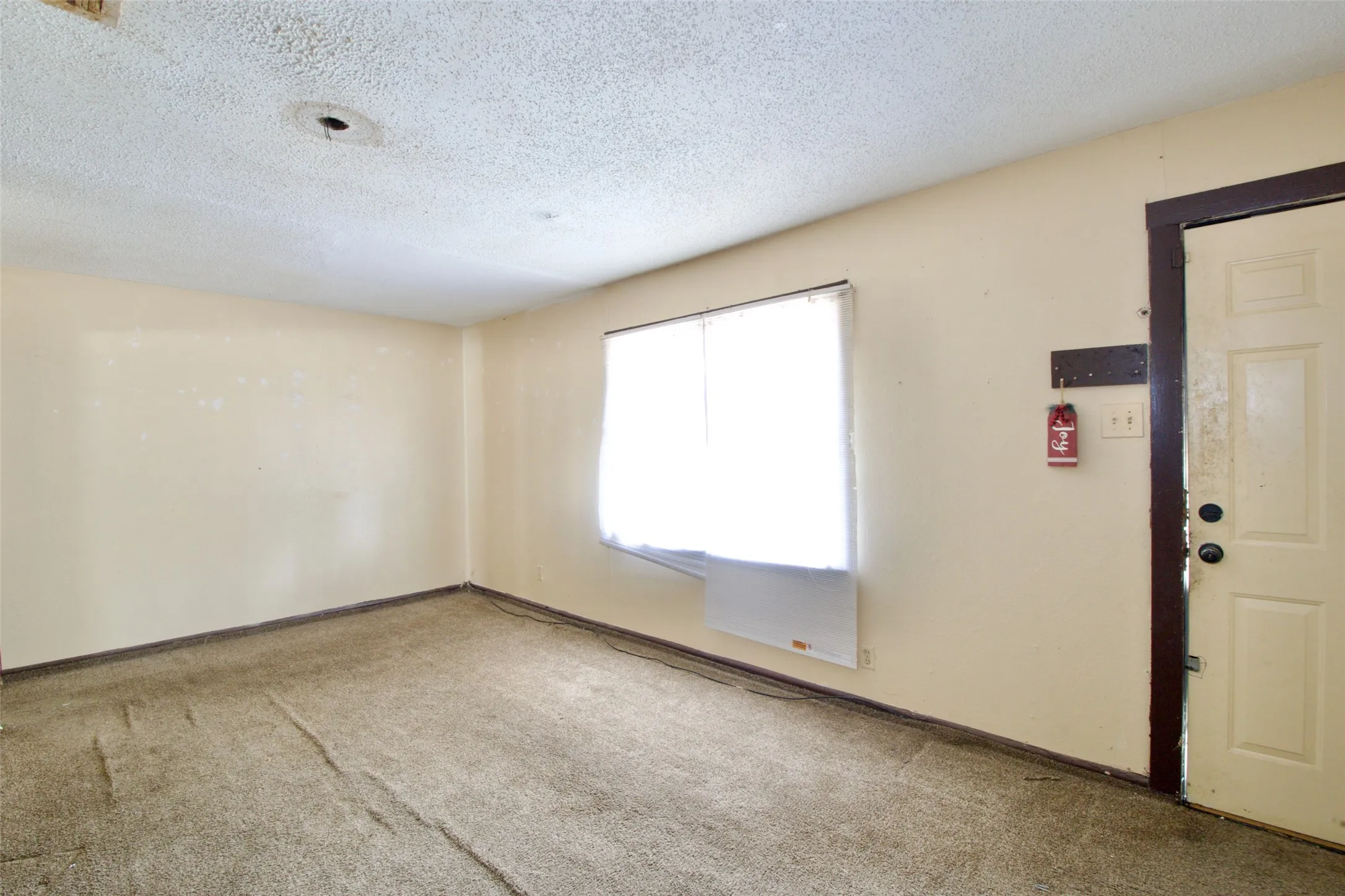 Single Family Residence For Sale in Mc Lennan County , 600 Hatton Street, Waco, Texas 76704, 3 Bedrooms, 1 Bathroom, Garage spaces, 1,484 Sqft, built in 1957, Price $84,999, mls#21320780, Real Estate Agent in Waco, Homes For Sale in Mc Lennan county, Homes For Sale in Waco, Realtor in Waco Texas, Real Estate Brokerage Independent Realty Texas, Luminita Cordes Realtor