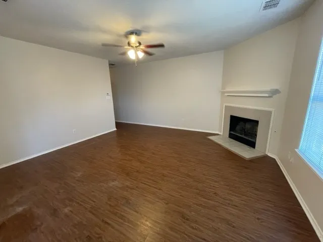 Single Family Residence For Rent in Tarrant County , 11725 Cottontail Drive, Fort Worth, Texas 76244, 4 Bedroom, 3 Bathroom, 2 Garage spaces, 2,012 Sqft, built in 2003, mls#21323965, Real Estate Agent in Fort Worth, Homes For Rent in Tarrant county, Homes For Rent in Fort Worth, Realtor in Fort Worth Texas, Real Estate Brokerage Independent Realty Texas, Luminita Cordes Realtor