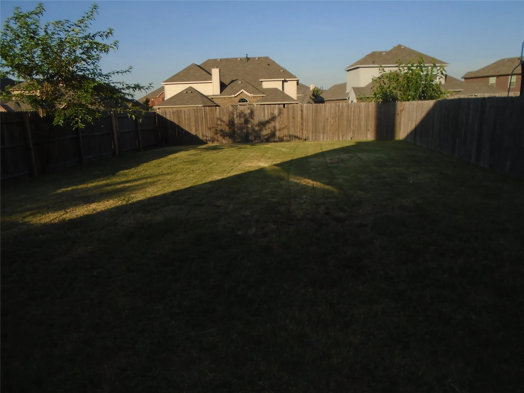 Single Family Residence For Rent in Tarrant County , 11725 Cottontail Drive, Fort Worth, Texas 76244, 4 Bedroom, 3 Bathroom, 2 Garage spaces, 2,012 Sqft, built in 2003, mls#21323965, Real Estate Agent in Fort Worth, Homes For Rent in Tarrant county, Homes For Rent in Fort Worth, Realtor in Fort Worth Texas, Real Estate Brokerage Independent Realty Texas, Luminita Cordes Realtor