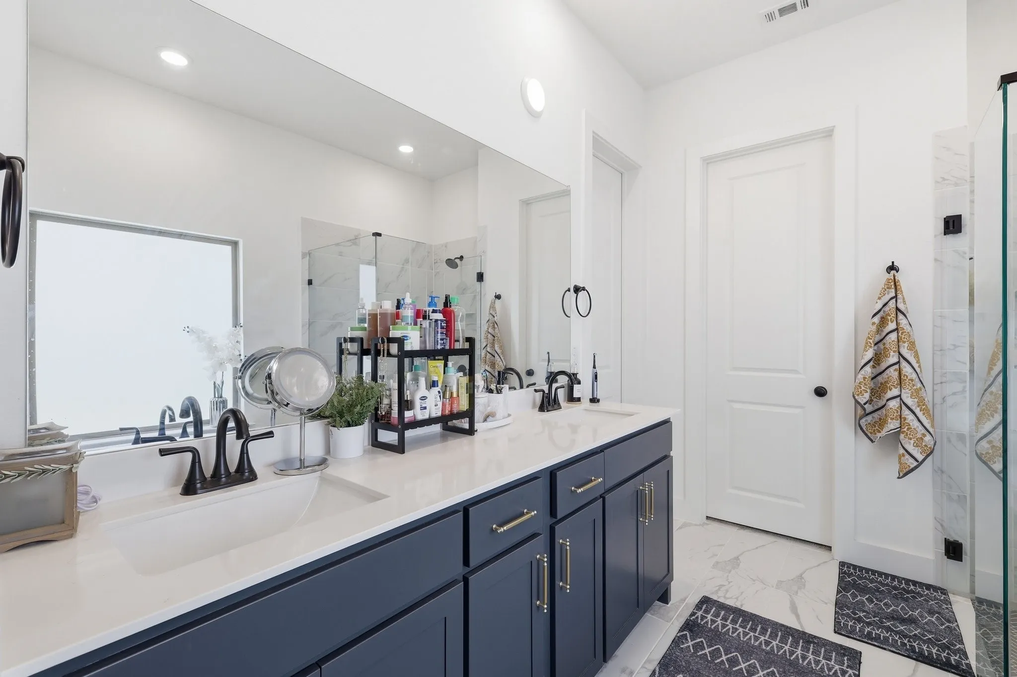 Single Family Residence For Rent in Collin County , 1528 Sandhill Lane, Celina, Texas 75009, 5 Bedroom, 4 Bathroom, 2 Garage spaces, 3,032 Sqft, built in 2024, mls#21323759, Real Estate Agent in Celina, Homes For Rent in Collin county, Homes For Rent in Celina, Realtor in Celina Texas, Real Estate Brokerage Independent Realty Texas, Luminita Cordes Realtor