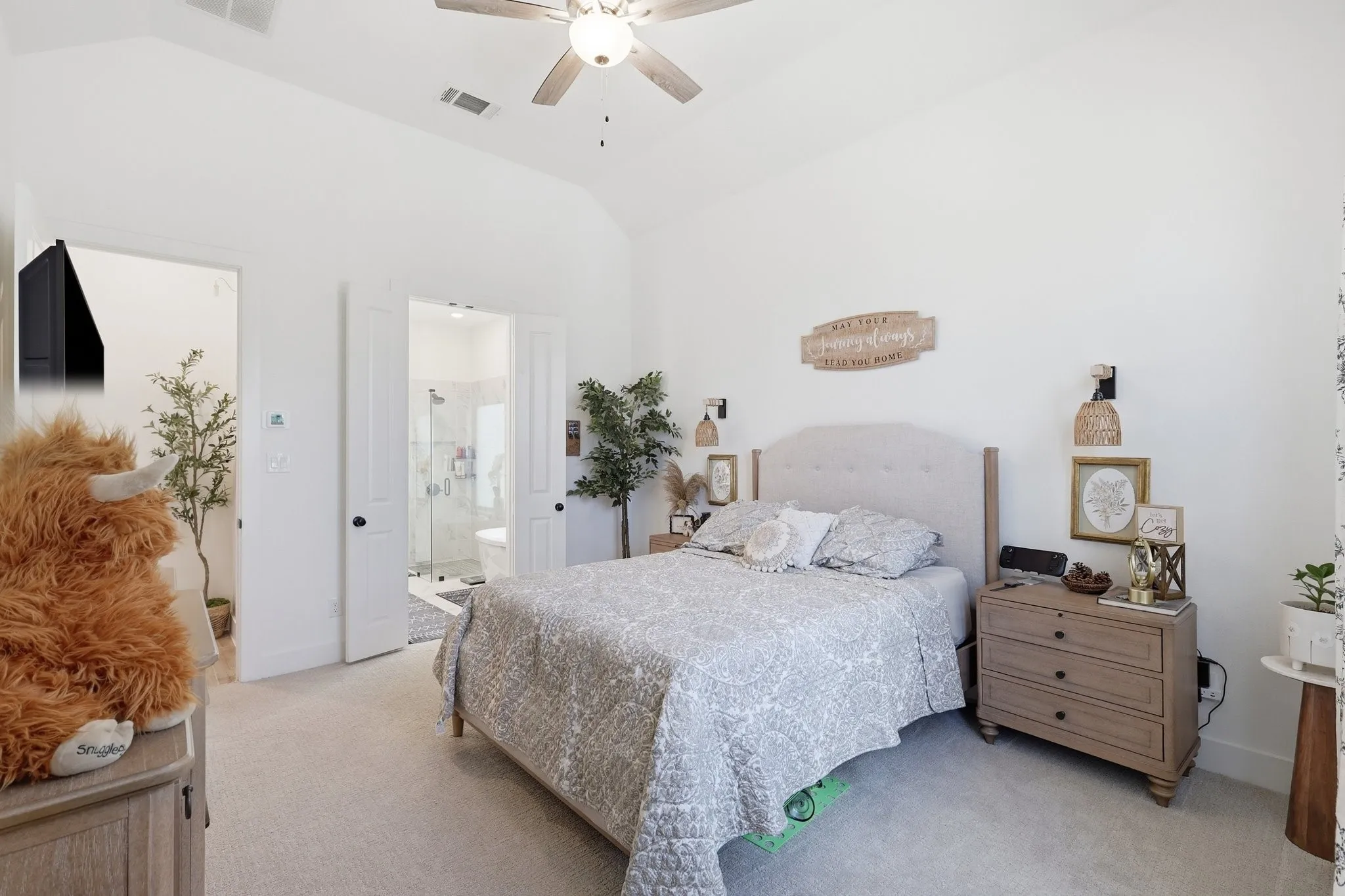 Single Family Residence For Rent in Collin County , 1528 Sandhill Lane, Celina, Texas 75009, 5 Bedroom, 4 Bathroom, 2 Garage spaces, 3,032 Sqft, built in 2024, mls#21323759, Real Estate Agent in Celina, Homes For Rent in Collin county, Homes For Rent in Celina, Realtor in Celina Texas, Real Estate Brokerage Independent Realty Texas, Luminita Cordes Realtor