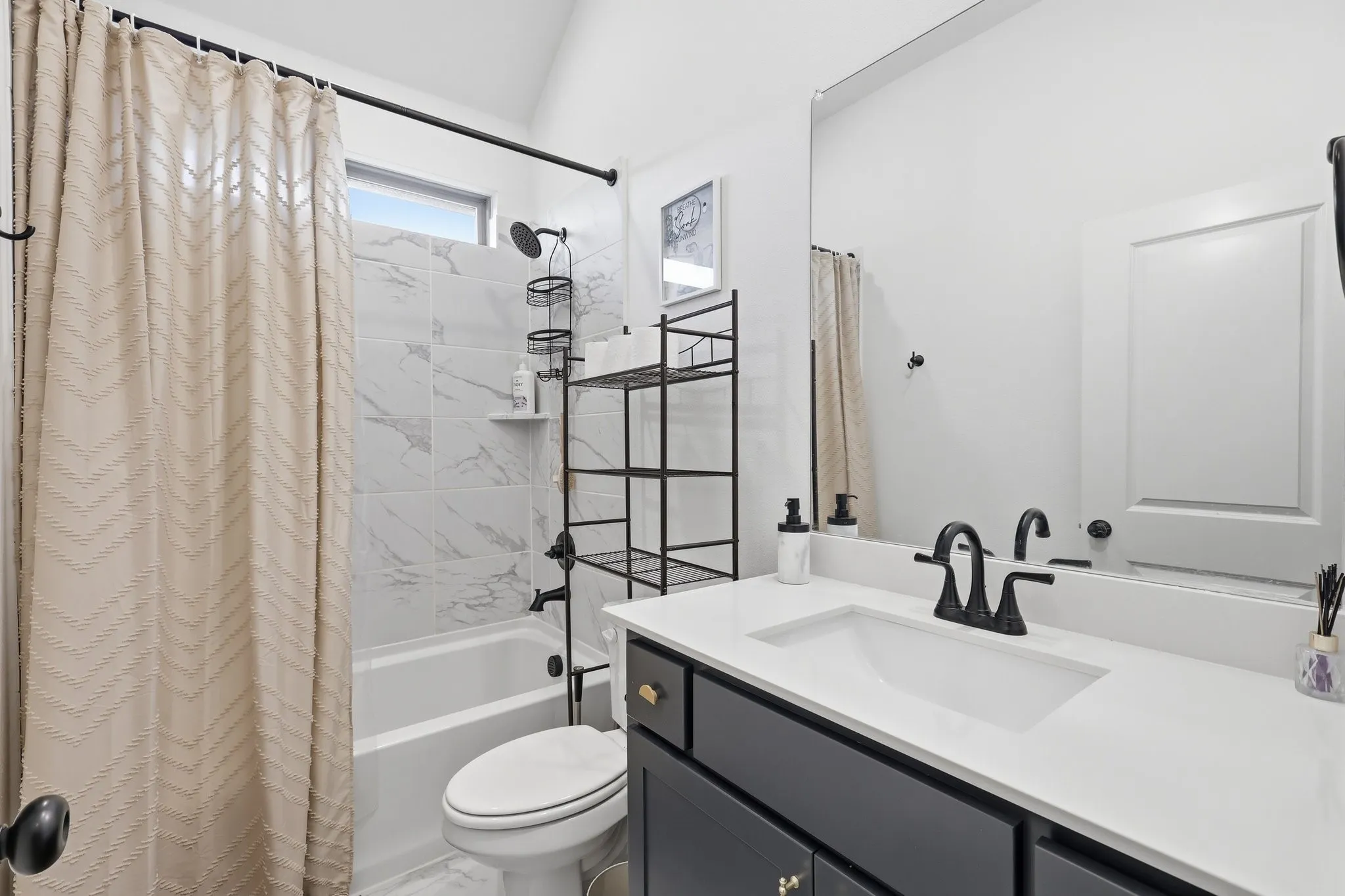 Single Family Residence For Rent in Collin County , 1528 Sandhill Lane, Celina, Texas 75009, 5 Bedroom, 4 Bathroom, 2 Garage spaces, 3,032 Sqft, built in 2024, mls#21323759, Real Estate Agent in Celina, Homes For Rent in Collin county, Homes For Rent in Celina, Realtor in Celina Texas, Real Estate Brokerage Independent Realty Texas, Luminita Cordes Realtor