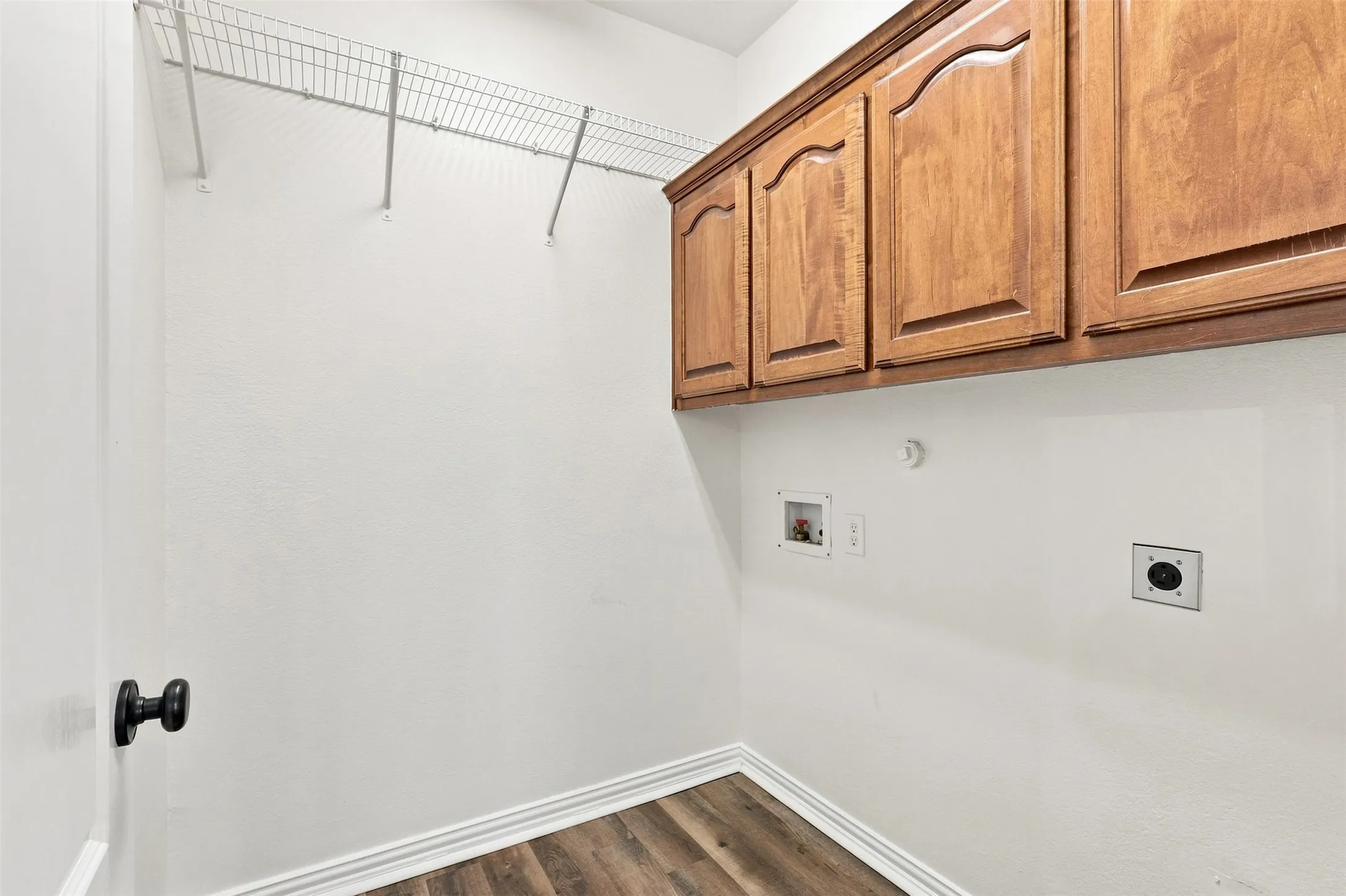 Single Family Residence For Rent in Denton County , 3403 Oakleigh Lane, Frisco, Texas 75033, 5 Bedroom, 4 Bathroom, 2 Garage spaces, 2,980 Sqft, built in 2005, mls#21323972, Real Estate Agent in Frisco, Homes For Rent in Denton county, Homes For Rent in Frisco, Realtor in Frisco Texas, Real Estate Brokerage Independent Realty Texas, Luminita Cordes Realtor
