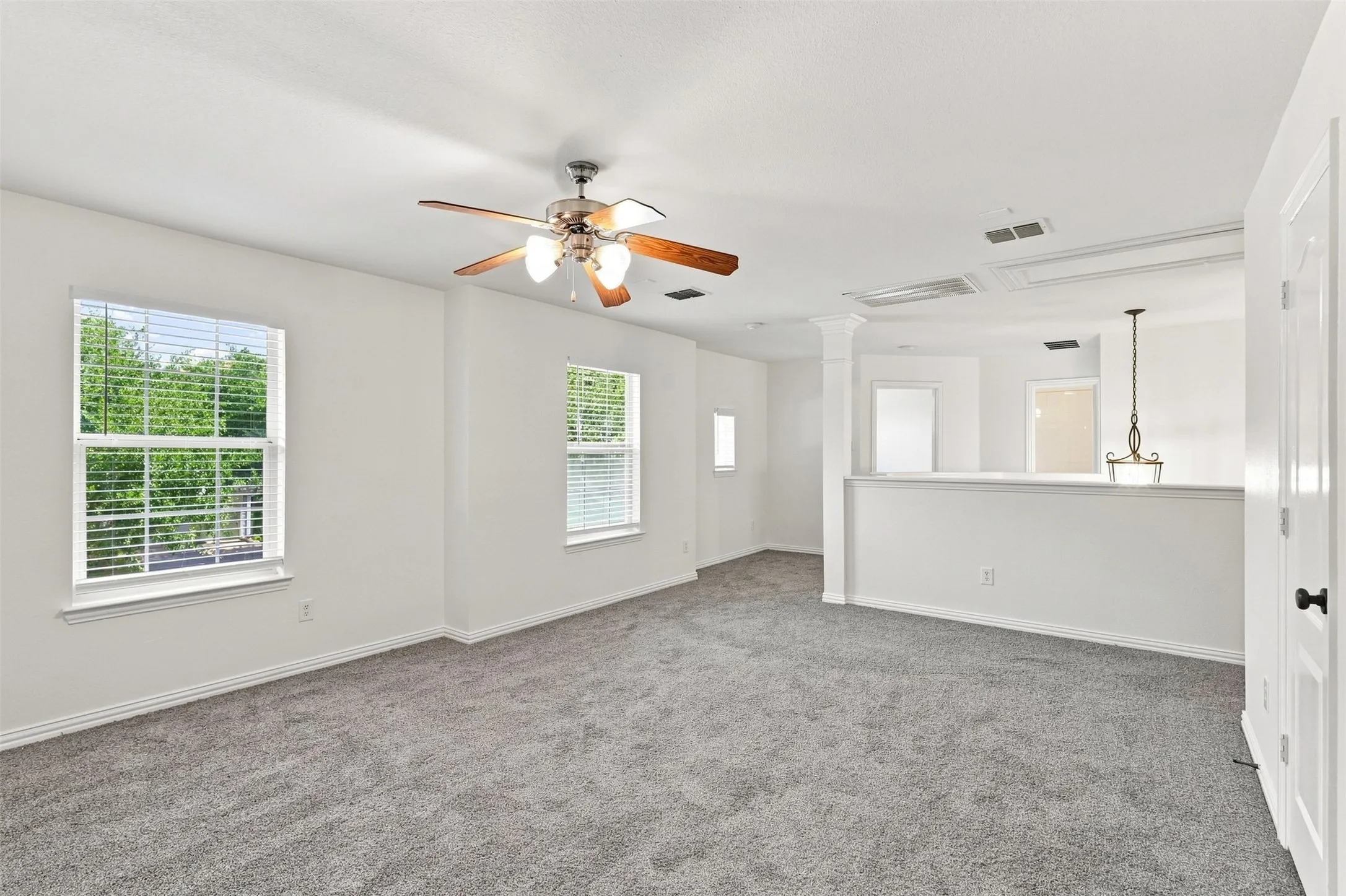 Single Family Residence For Rent in Denton County , 3403 Oakleigh Lane, Frisco, Texas 75033, 5 Bedroom, 4 Bathroom, 2 Garage spaces, 2,980 Sqft, built in 2005, mls#21323972, Real Estate Agent in Frisco, Homes For Rent in Denton county, Homes For Rent in Frisco, Realtor in Frisco Texas, Real Estate Brokerage Independent Realty Texas, Luminita Cordes Realtor