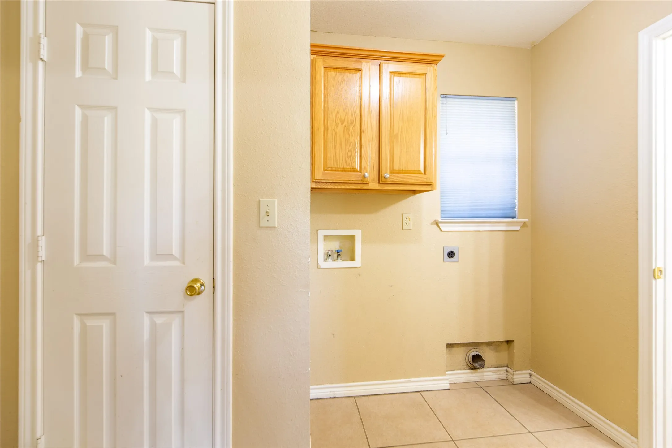 Single Family Residence For Rent in Collin County , 1528 Monte Carlo Boulevard, Princeton, Texas 75407, 3 Bedroom, 3 Bathroom, 2 Garage spaces, 1,660 Sqft, built in 2004, mls#21323996, Real Estate Agent in Princeton, Homes For Rent in Collin county, Homes For Rent in Princeton, Realtor in Princeton Texas, Real Estate Brokerage Independent Realty Texas, Luminita Cordes Realtor