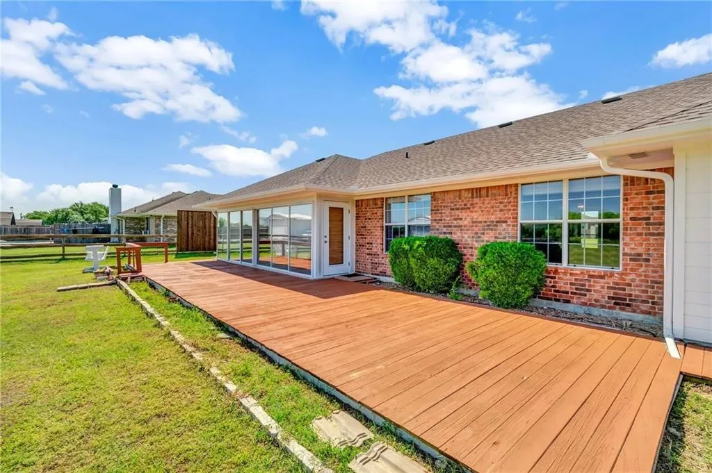 Single Family Residence For Rent in Collin County , 1528 Monte Carlo Boulevard, Princeton, Texas 75407, 3 Bedroom, 3 Bathroom, 2 Garage spaces, 1,660 Sqft, built in 2004, mls#21323996, Real Estate Agent in Princeton, Homes For Rent in Collin county, Homes For Rent in Princeton, Realtor in Princeton Texas, Real Estate Brokerage Independent Realty Texas, Luminita Cordes Realtor
