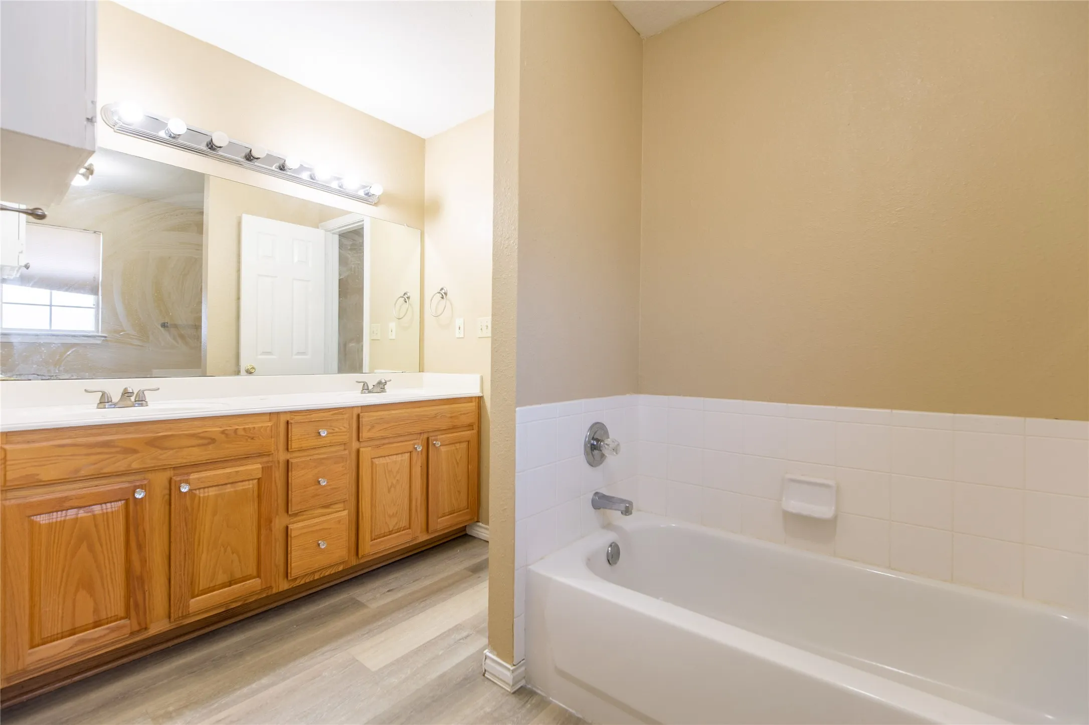 Single Family Residence For Rent in Collin County , 1528 Monte Carlo Boulevard, Princeton, Texas 75407, 3 Bedroom, 3 Bathroom, 2 Garage spaces, 1,660 Sqft, built in 2004, mls#21323996, Real Estate Agent in Princeton, Homes For Rent in Collin county, Homes For Rent in Princeton, Realtor in Princeton Texas, Real Estate Brokerage Independent Realty Texas, Luminita Cordes Realtor