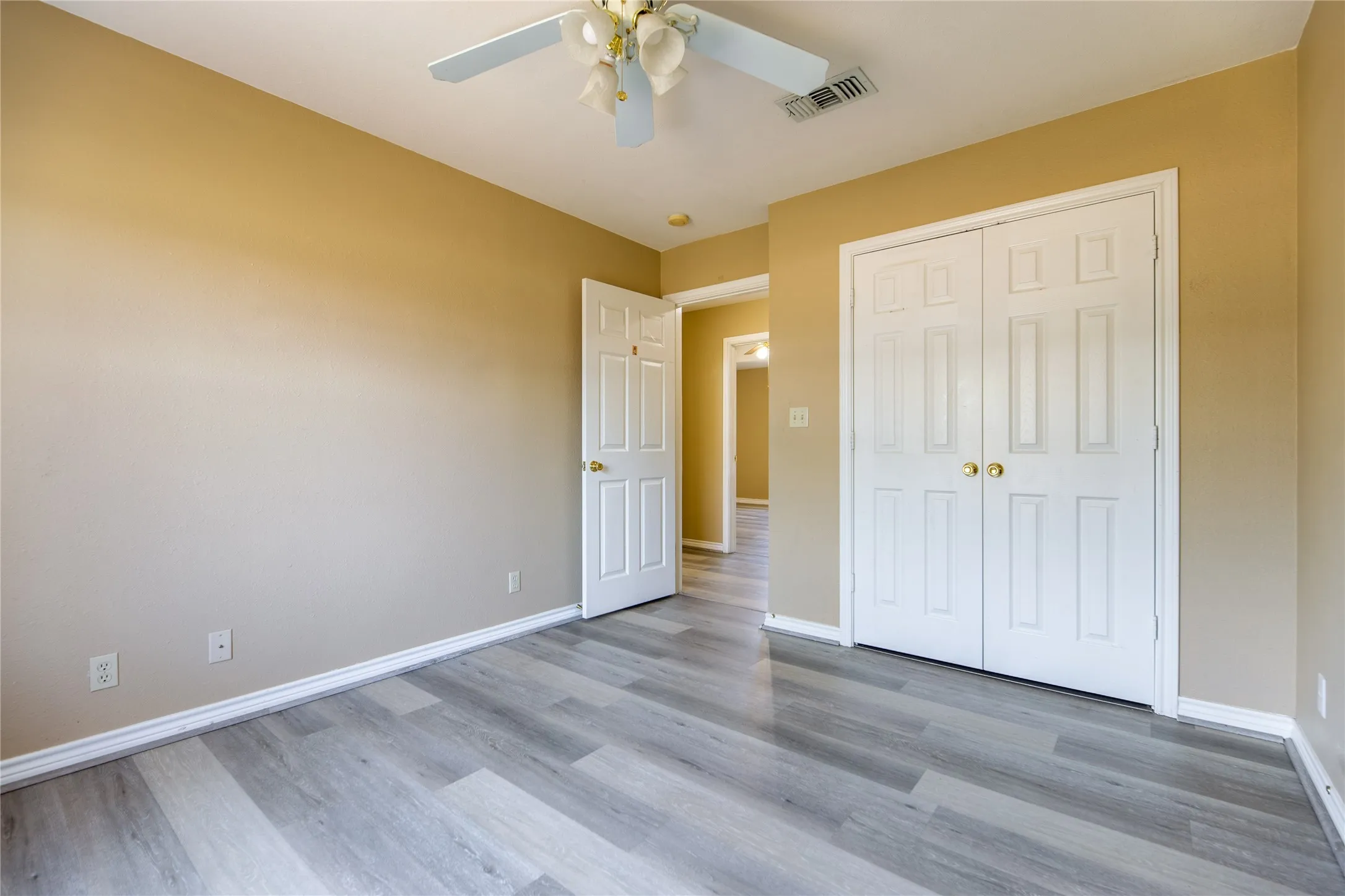 Single Family Residence For Rent in Collin County , 1528 Monte Carlo Boulevard, Princeton, Texas 75407, 3 Bedroom, 3 Bathroom, 2 Garage spaces, 1,660 Sqft, built in 2004, mls#21323996, Real Estate Agent in Princeton, Homes For Rent in Collin county, Homes For Rent in Princeton, Realtor in Princeton Texas, Real Estate Brokerage Independent Realty Texas, Luminita Cordes Realtor
