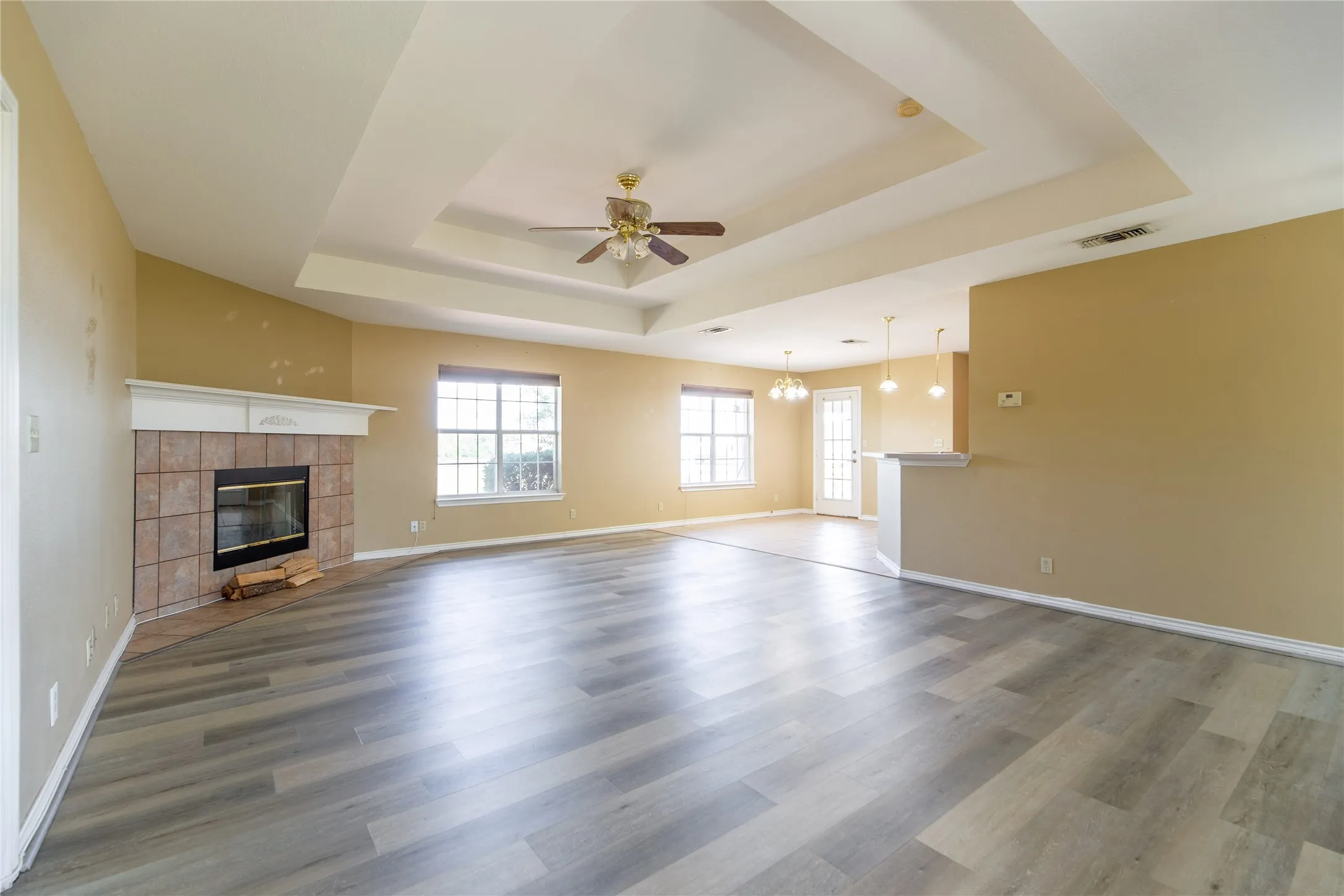 Single Family Residence For Rent in Collin County , 1528 Monte Carlo Boulevard, Princeton, Texas 75407, 3 Bedroom, 3 Bathroom, 2 Garage spaces, 1,660 Sqft, built in 2004, mls#21323996, Real Estate Agent in Princeton, Homes For Rent in Collin county, Homes For Rent in Princeton, Realtor in Princeton Texas, Real Estate Brokerage Independent Realty Texas, Luminita Cordes Realtor