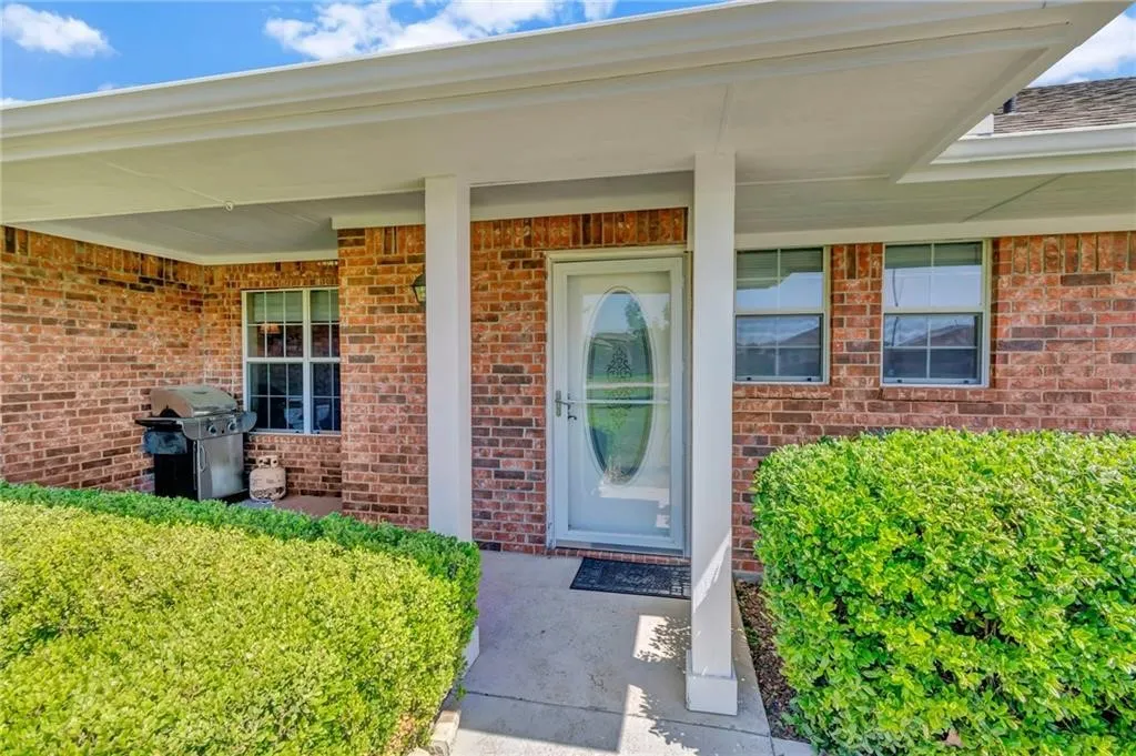 Single Family Residence For Rent in Collin County , 1528 Monte Carlo Boulevard, Princeton, Texas 75407, 3 Bedroom, 3 Bathroom, 2 Garage spaces, 1,660 Sqft, built in 2004, mls#21323996, Real Estate Agent in Princeton, Homes For Rent in Collin county, Homes For Rent in Princeton, Realtor in Princeton Texas, Real Estate Brokerage Independent Realty Texas, Luminita Cordes Realtor