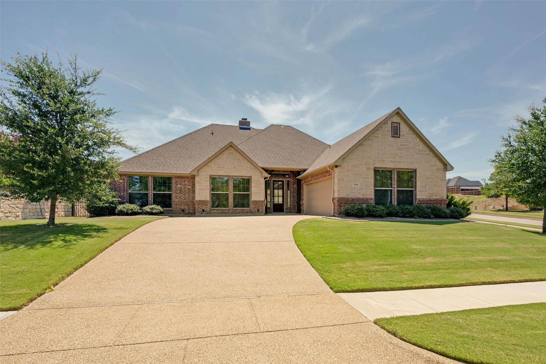 Single Family Residence For Sale in Tarrant County , 11049 Hawkins Home Boulevard, Benbrook, Texas 76126, 3 Bedroom, 2 Bathroom, 2 Garage spaces, 2,618 Sqft, built in 2021, mls#21311665, Real Estate Agent in Benbrook, Homes For Sale in Tarrant county, Homes For Sale in Benbrook, Realtor in Benbrook Texas, Real Estate Brokerage Independent Realty Texas, Luminita Cordes Realtor