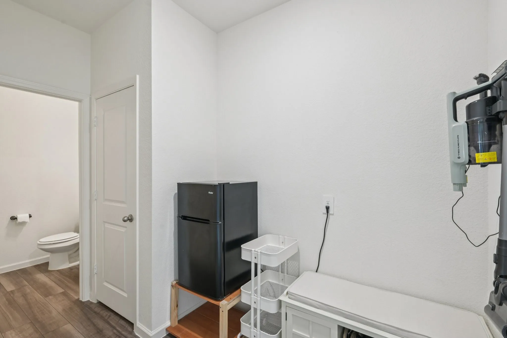 Single Family Residence For Rent in Collin County , 770 Yorkshire Drive, Lavon, Texas 75166, 4 Bedroom, 3 Bathroom, 2 Garage spaces, 2,542 Sqft, built in 2022, mls#21323635, Real Estate Agent in Lavon, Homes For Rent in Collin county, Homes For Rent in Lavon, Realtor in Lavon Texas, Real Estate Brokerage Independent Realty Texas, Luminita Cordes Realtor